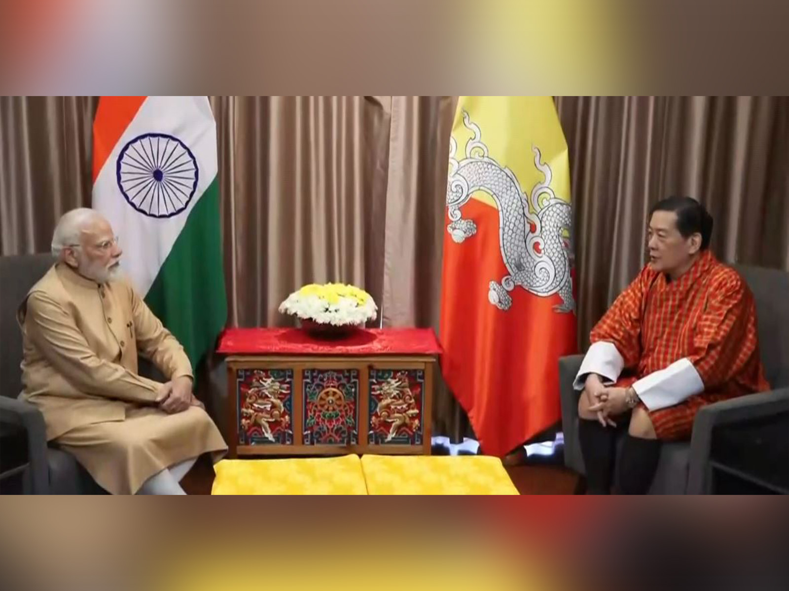PM Modi meets Bhutan’s 4th King, inaugurates Kalachakra ceremony in Thimphu (Photo/DD News)