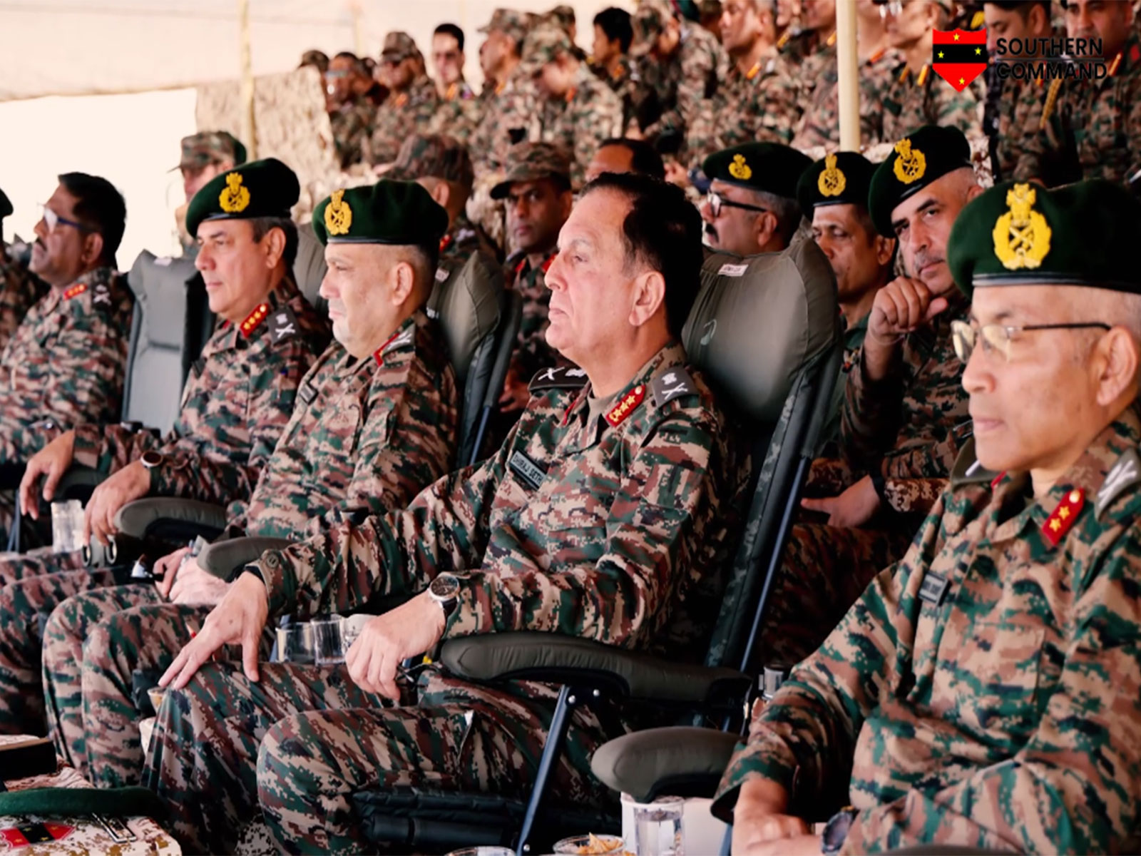 Southern Army Commander Lt Gen Dhiraj Seth reviews operational readiness during exercise ‘MaruJwala’ in Thar Desert (Photo/Indian Army)