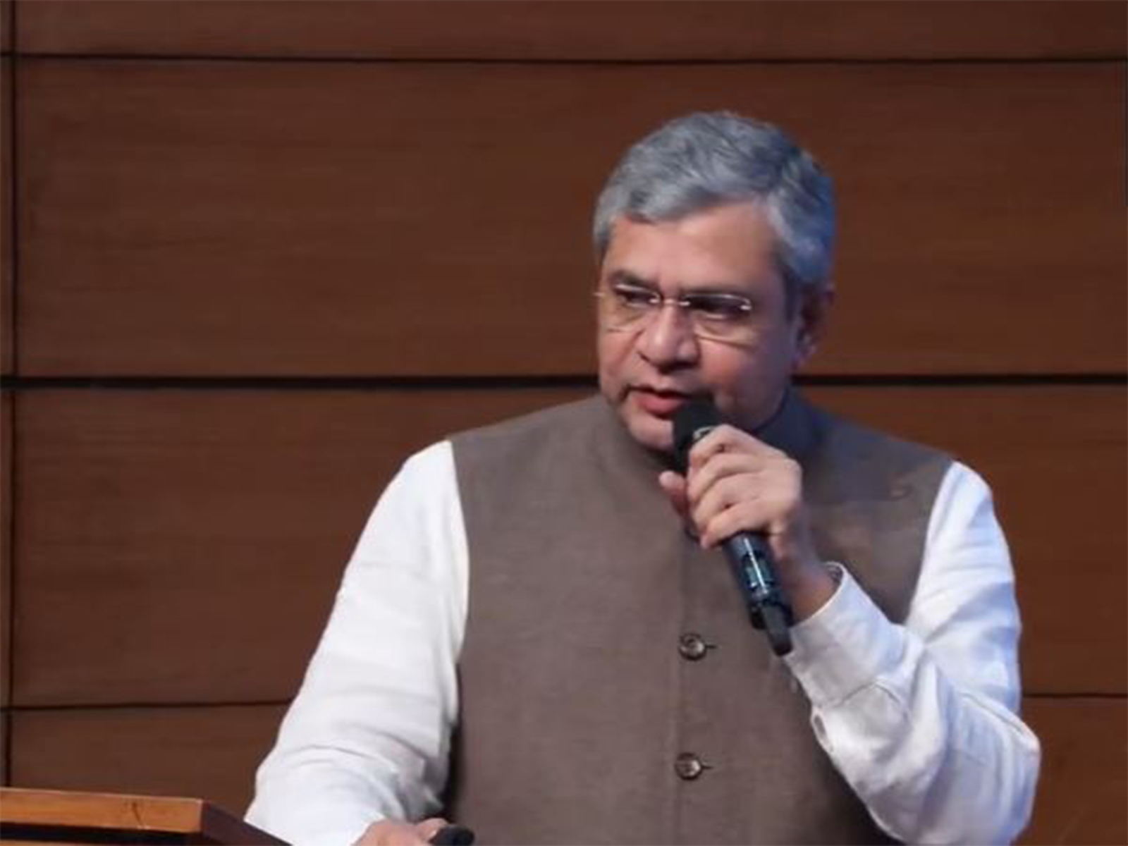 Union Minister Ashwini Vaishnaw (Photo/ANI)