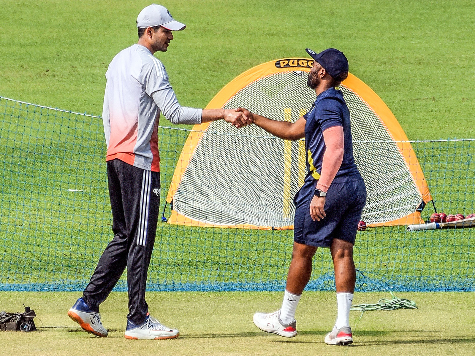 Indian skipper Shubman Gill and South African skipper Temba Bavuma (Photo/ANI)