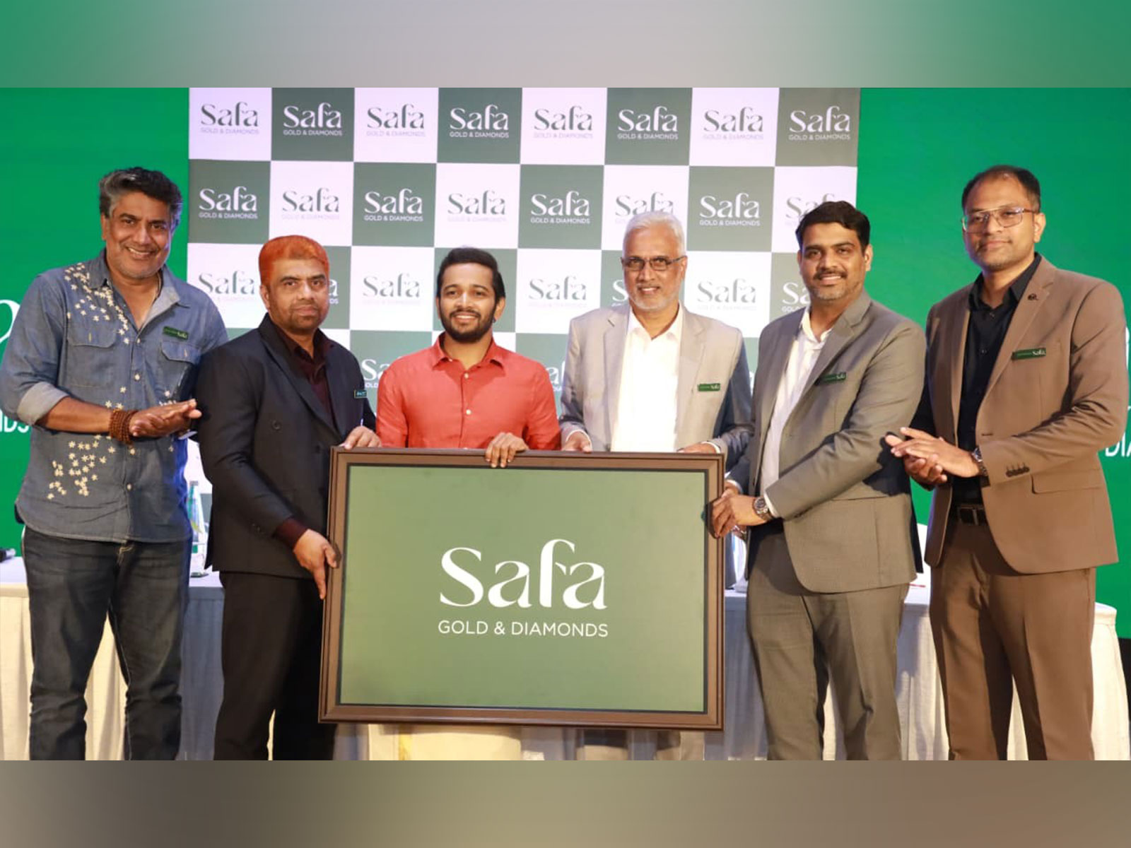 The renewed Safa Group logo was unveiled by brand ambassador Basil Joseph, with MD Salam, CEO Muhammad Ijaz, GM Abdul Majeed, and director V.A. Sreekumar present