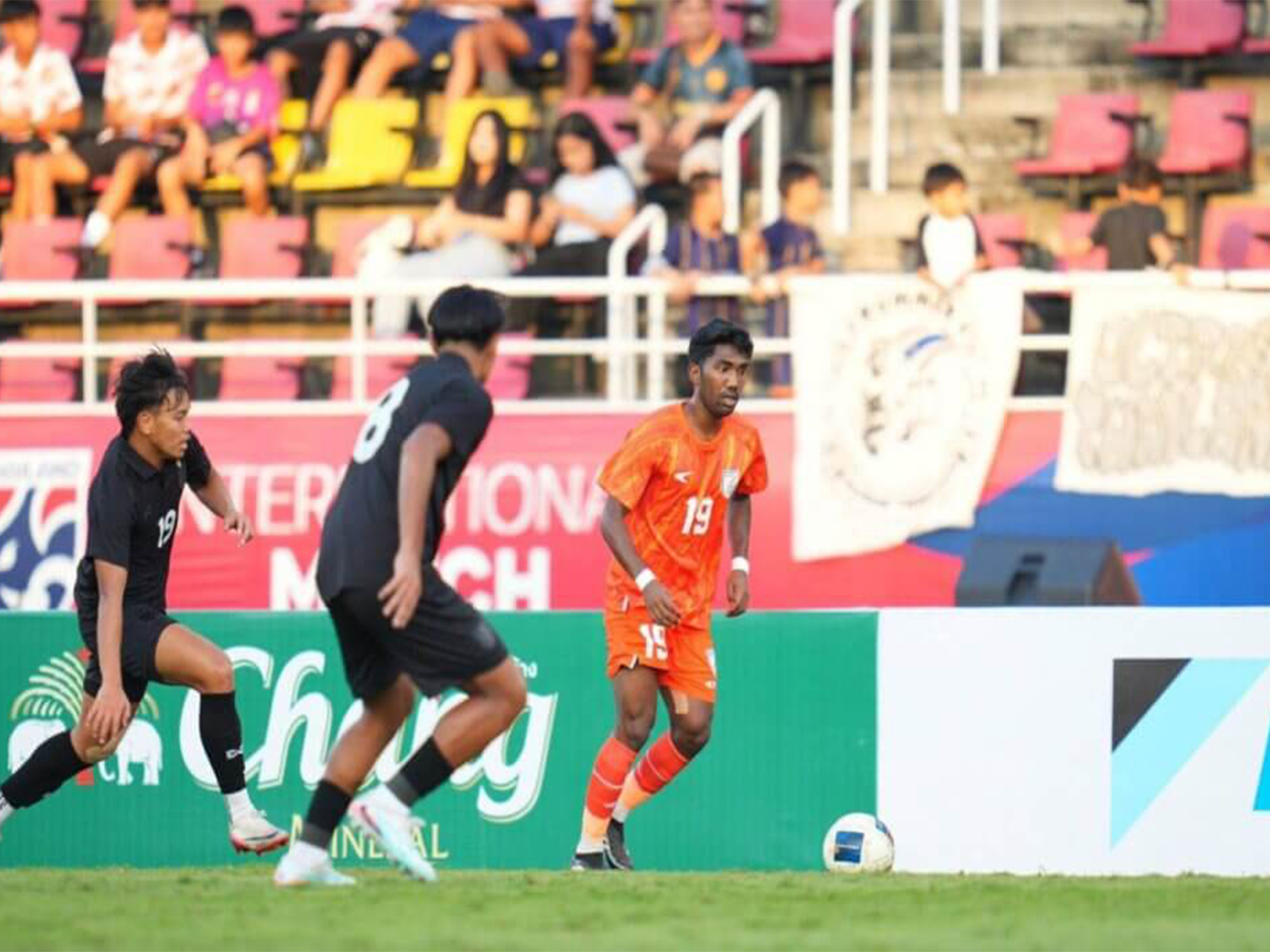 Thailand u23 and India u23 in action (Photo: AIFF)
