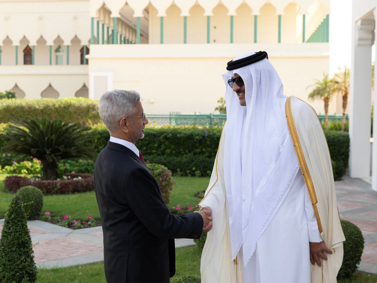 EAM Jaishankar meets Qatar Amir (Photo/ X@DrSJaishankar) EAM Jaishankar meets Qatar Amir (Photo/ X@DrSJaishankar)