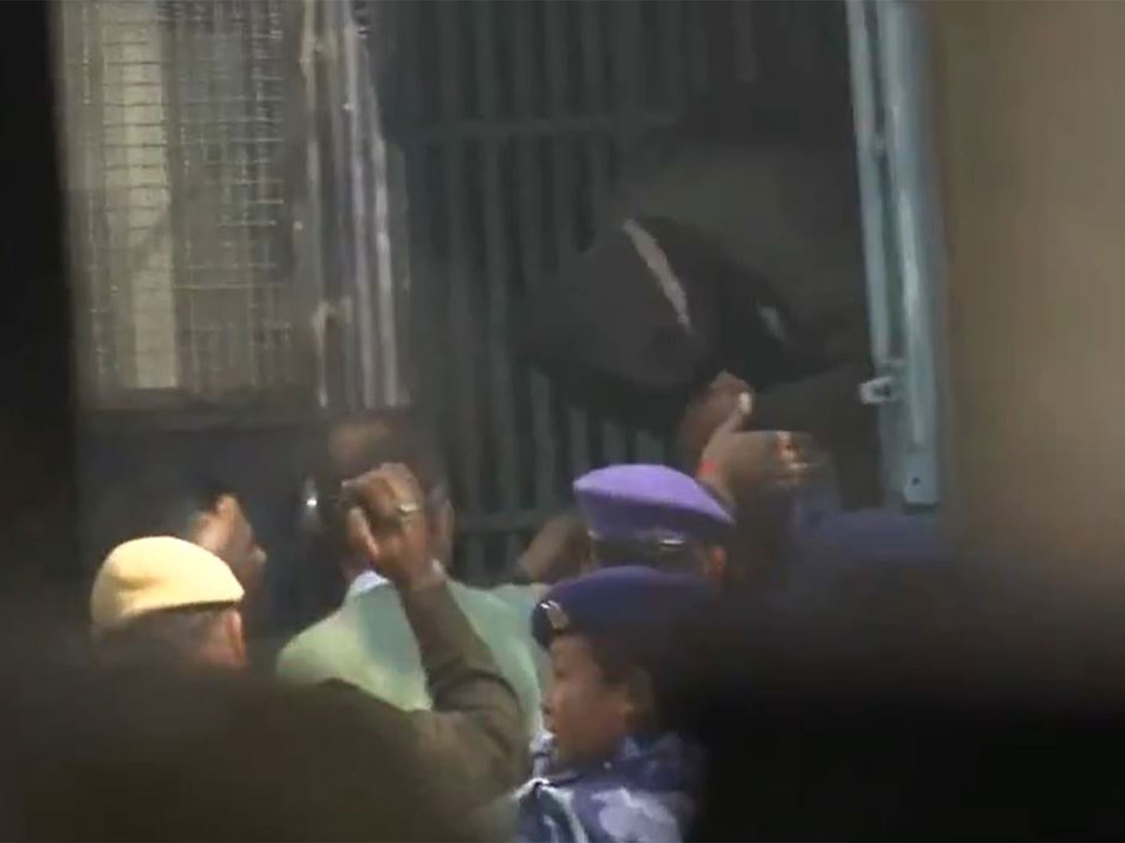 NIA-arrested accused Amir Rashid Ali produced before Patiala House Court in Delhi terror blast case (Photo/ANI)