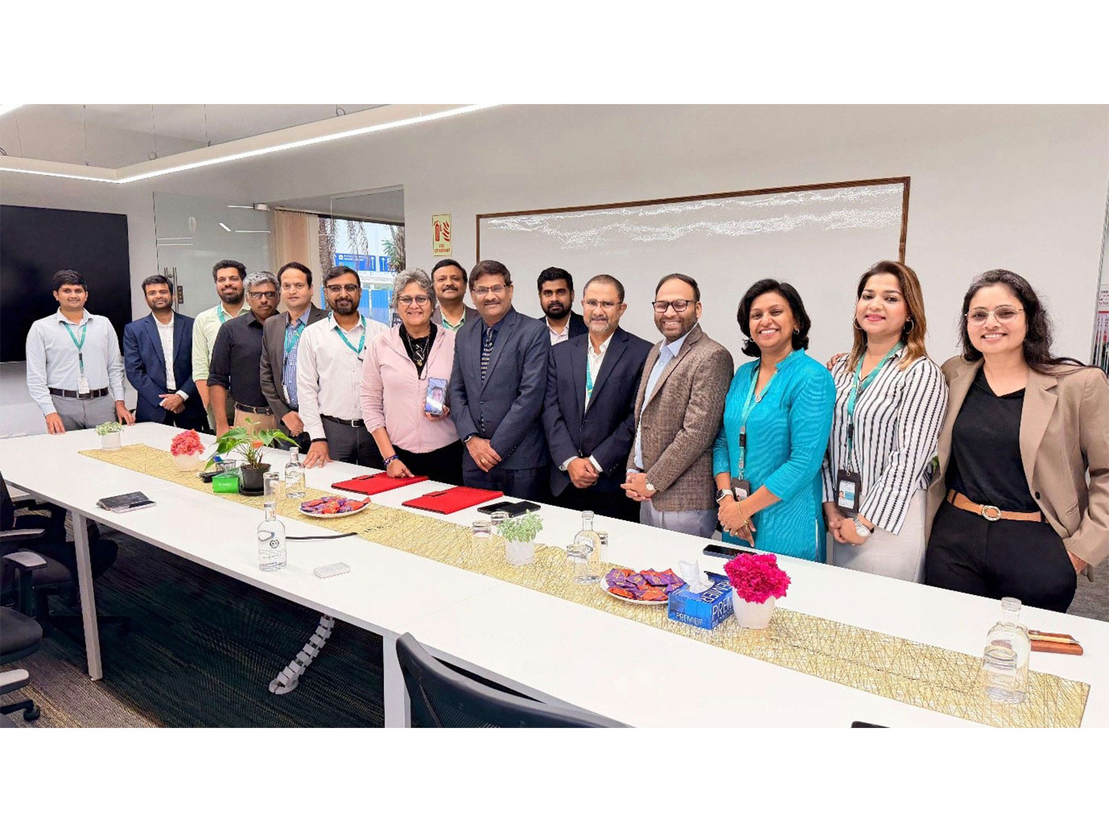 Dr. Durga Das, Founder & CEO of AeroNero, with Mr. Rao Munukutla, Executive Director & CEO of Bengaluru Airport City Limited (BACL), along with the BACL team.