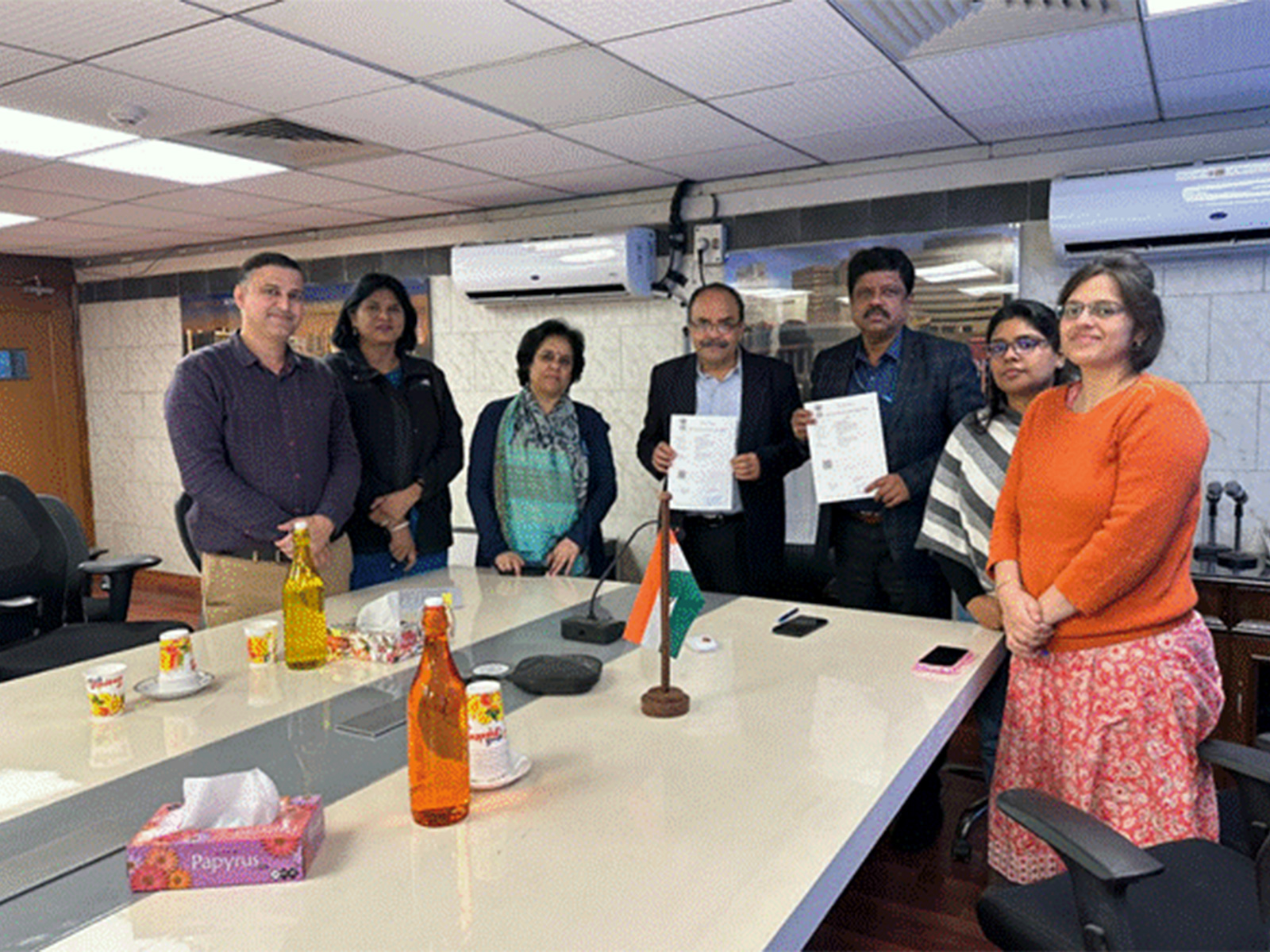 VMMC–Safdarjung Hospital and CCRAS-CARI ink MoU (Photo/PIB)