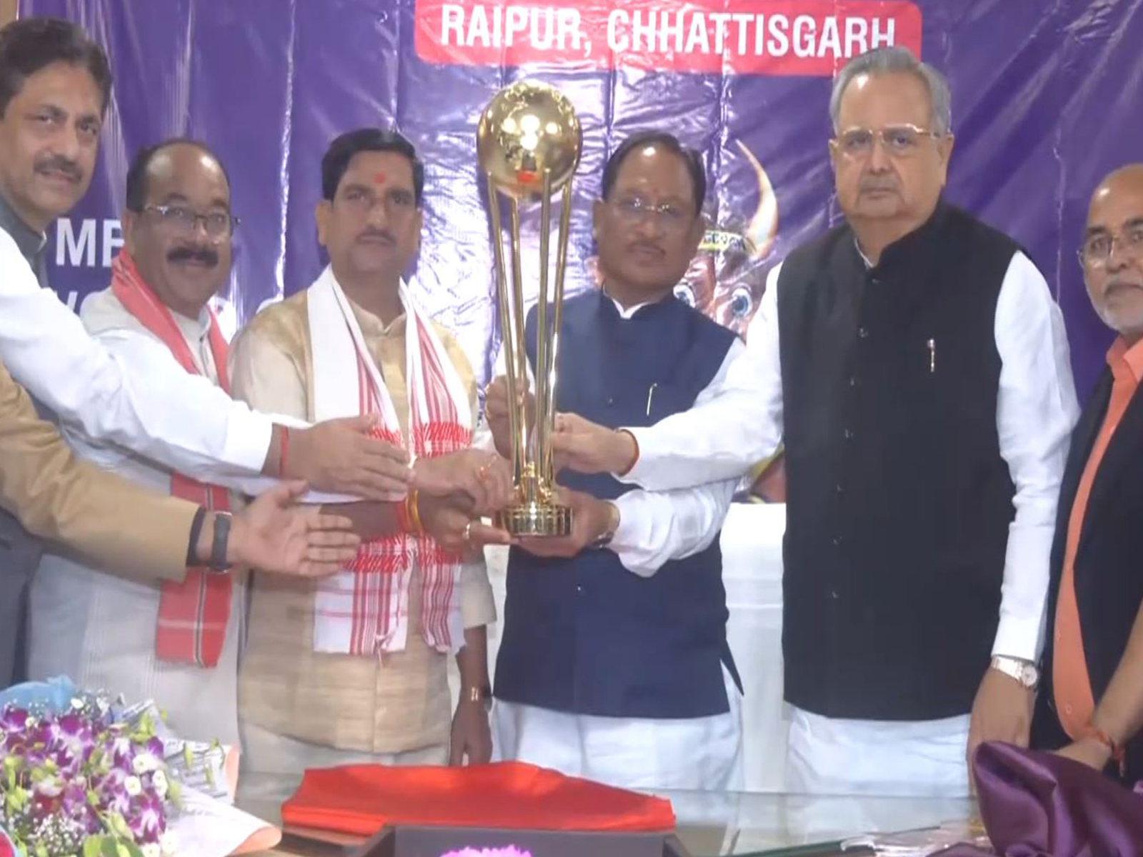 Chhattisgarh CM Vishnu Deo Sai and Raman Singh (Photo: ANI)