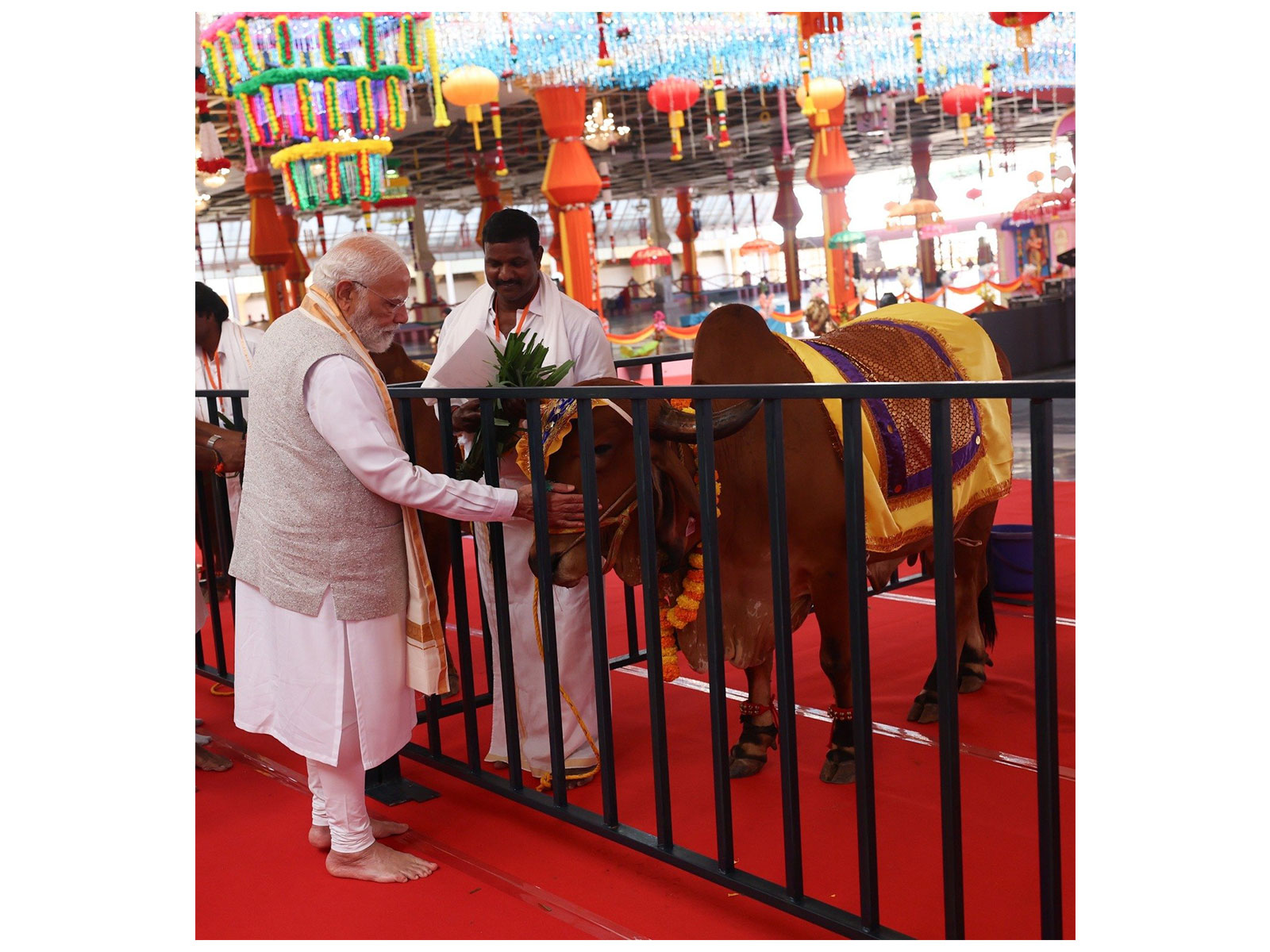 Prime Minister Narendra Modi participates in Gaudan ceremony in Puttaparthi (Photo: x/@narendramodi)