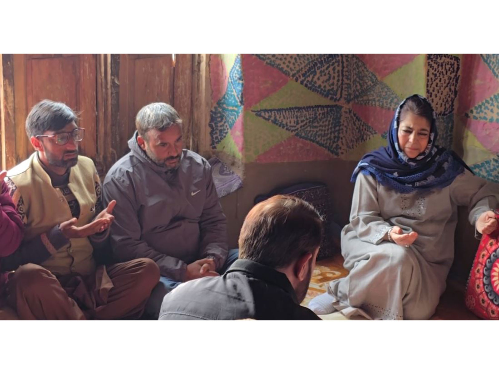 PDP chief Mehbooba Mufti meets family of Bilal Ahmad Sangoo, who lost in life in Delhi terror blast incident (Photo/ANI)