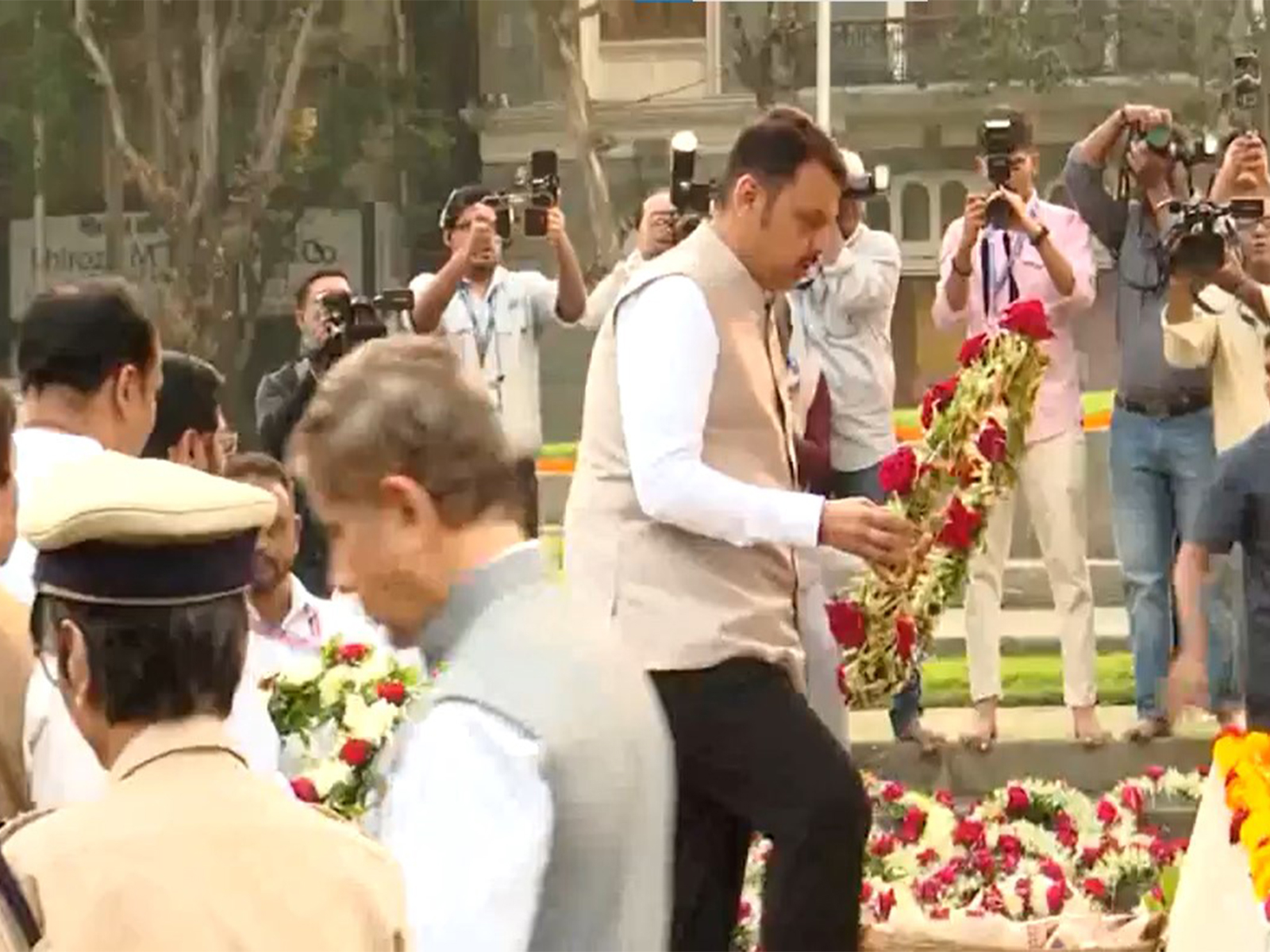 Maharashtra CM Fadnavis pay tributes on occasion of State Martyrs’ Memorial Day. (Photo/ANI)