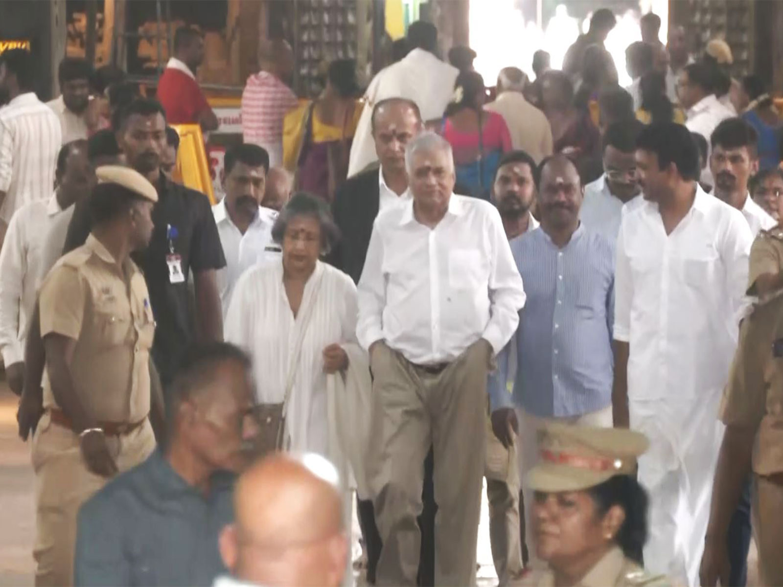 Ex Sri Lankan President Ranil Wickremesinghe visits Meenakshi Amman Temple (Photo/ANI)