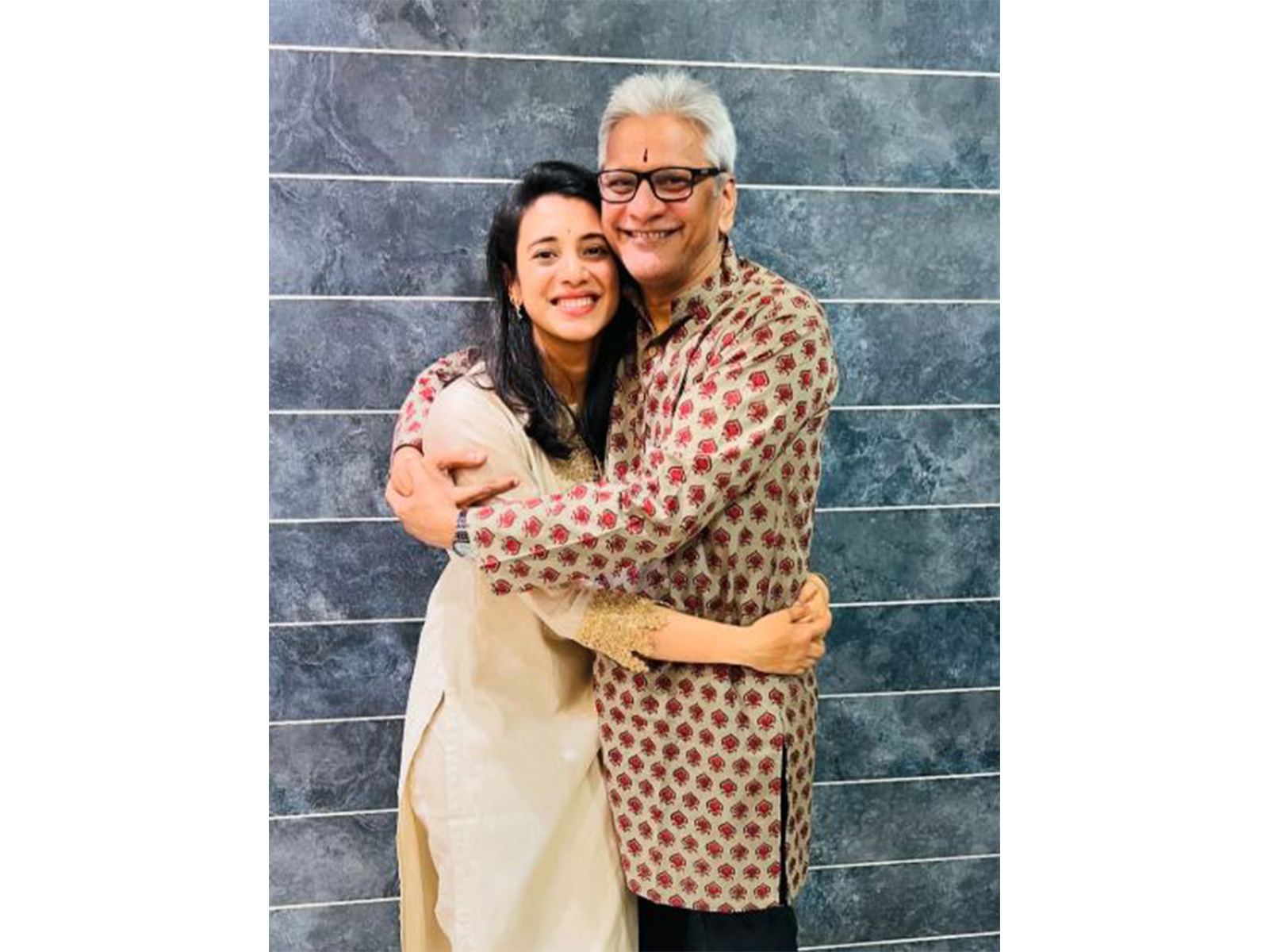 Smriti Mandhana with father (Photo: Instagram/@smriti_mandhana) Smriti Mandhana with father (Photo: Instagram/@smriti_mandhana)