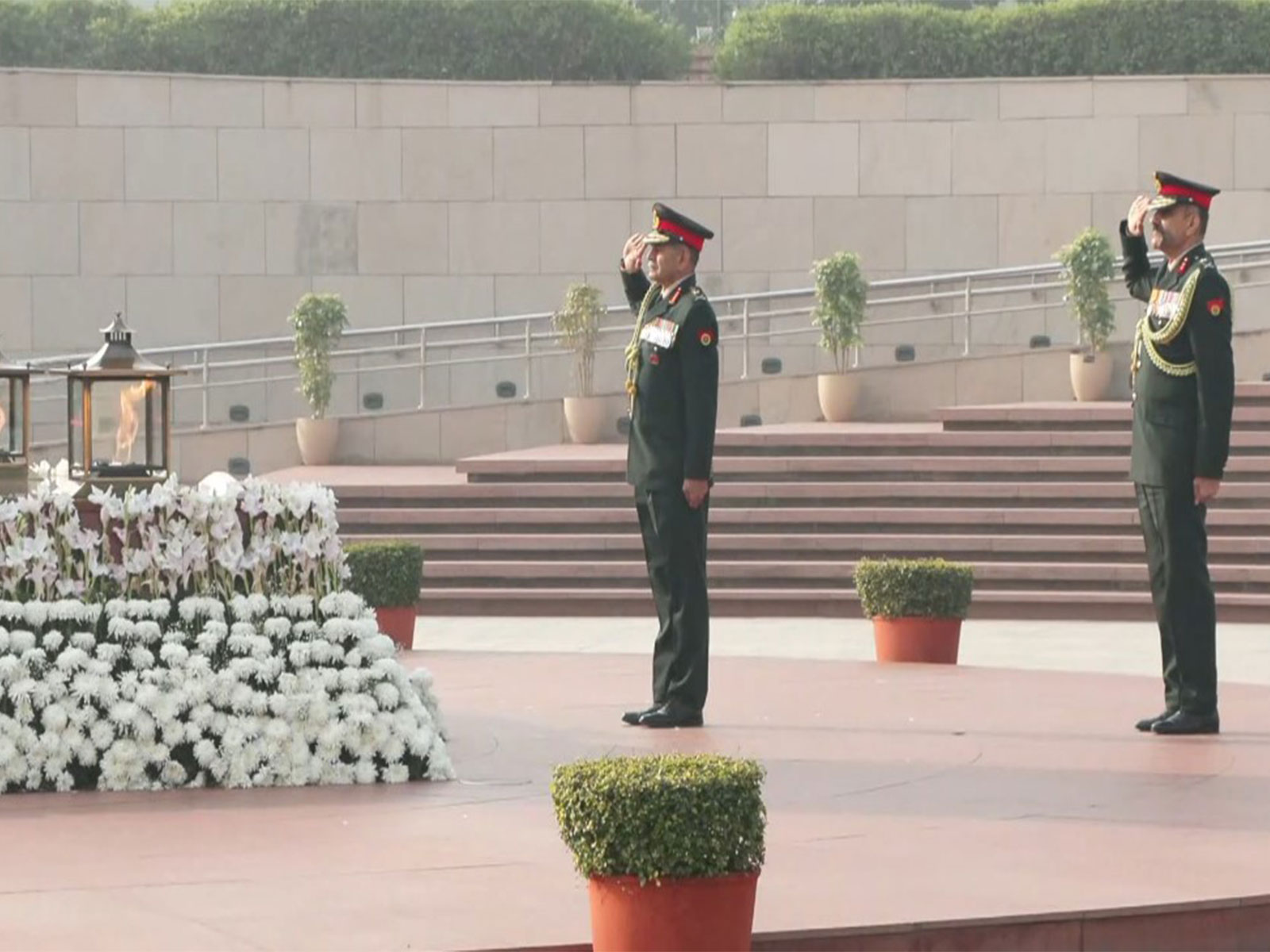 Chief of Army Staff General Upendra Dwivedi paying tribute to Operation Pawan heroes at National War Memorial in New Delhi on Tuesday. (Photo/ANI)