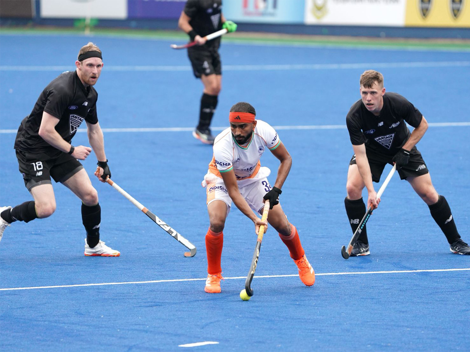 
    India prevail against New Zealand in the Sultan Azlan Shah Cup
    