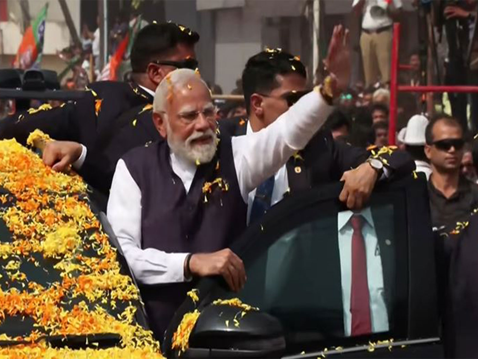 PM Narendra Modi holds roadshow in Udupi (Photo/ANI)