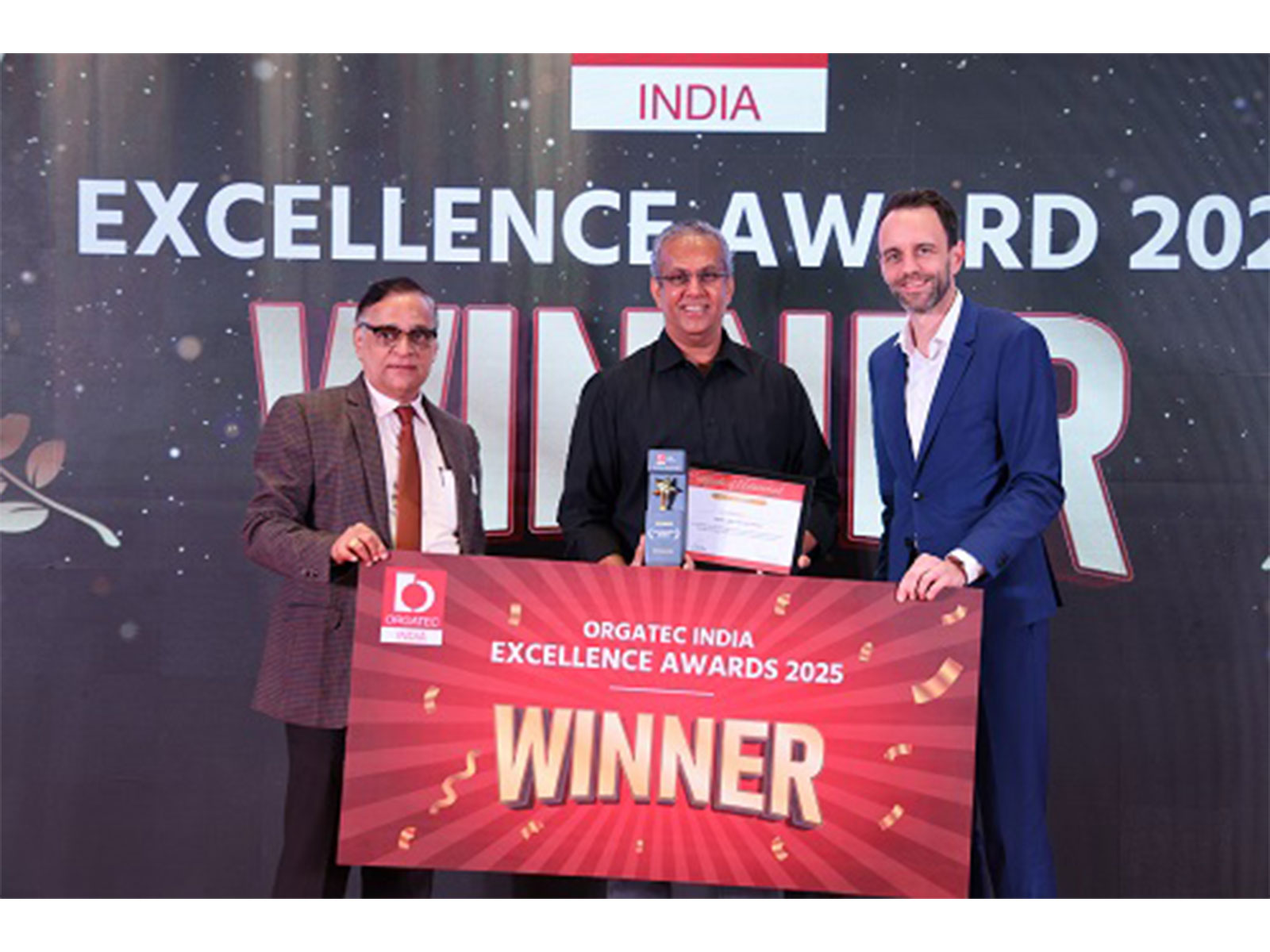 UniAcoustic receives the ORGATEC India Excellence Award 2025 for “Most Innovative Product”