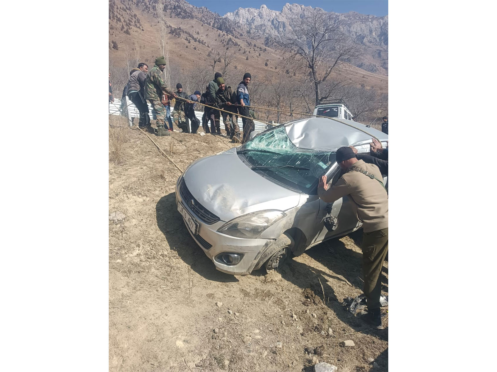 Indian Army Conducts Swift Humanitarian Aid in Gurez Valley (Photo/Release)