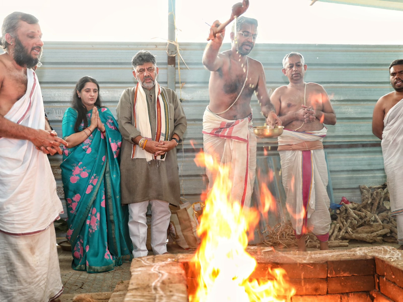 Karnataka Deputy CM DK Shivakumar while praying at Bhoo Varaaha Swamy Temple (Photo: DK Shivakumar/X)