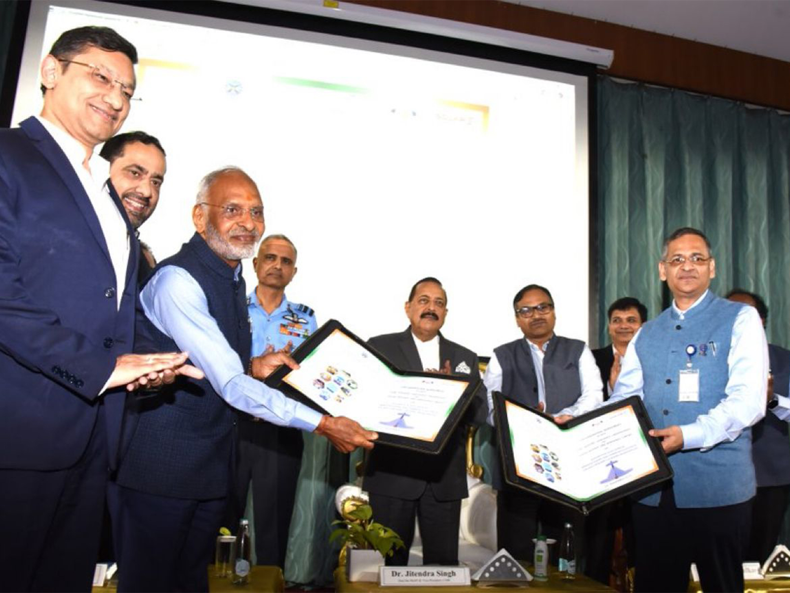 Collaborative Agreement between MIs Solar Defence & Aerospace Ltd and CSIR- NAL (Photo/ANI)