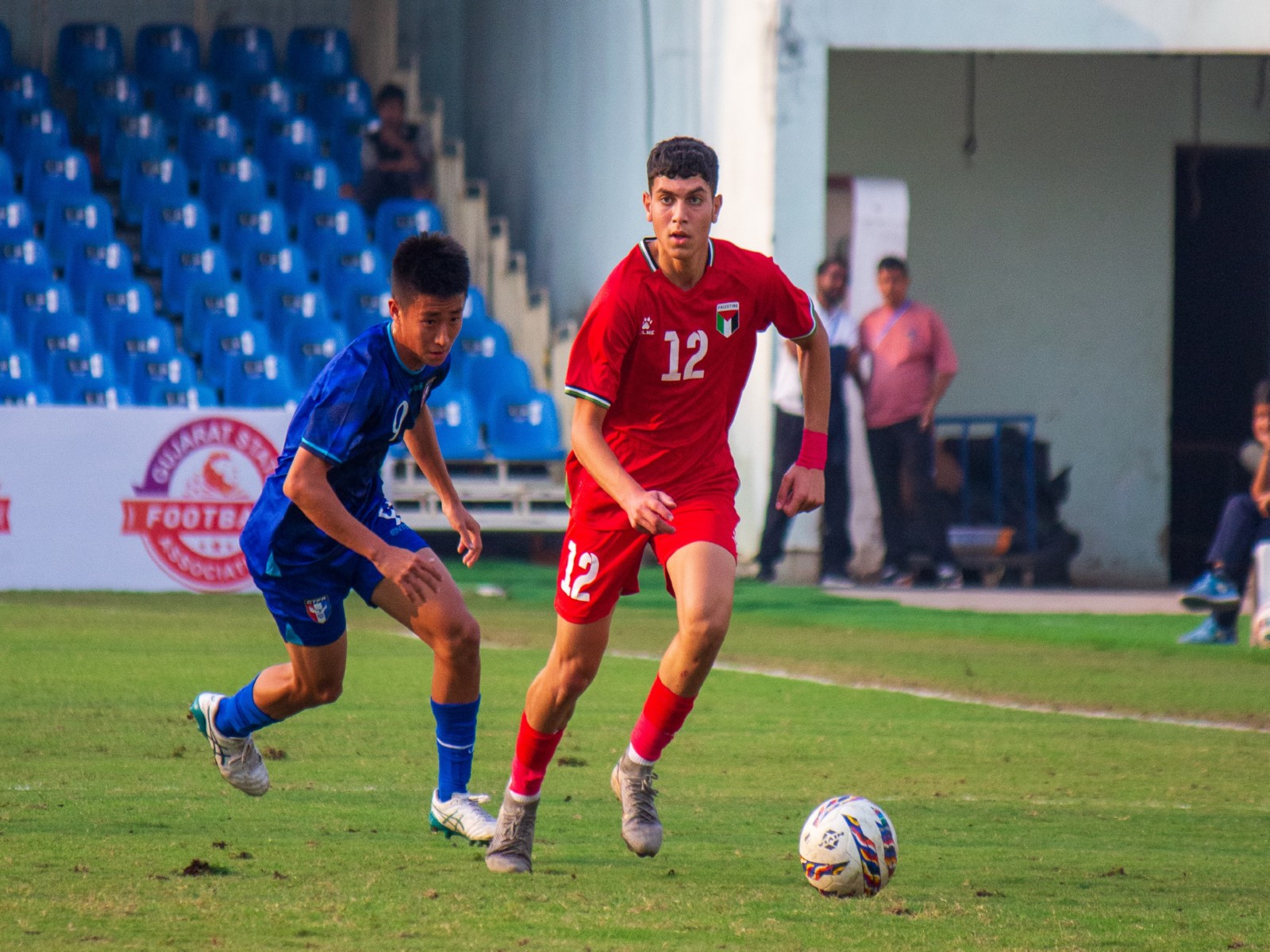 Chinese Taipei and Palestine players in action (Photo: AIFF)