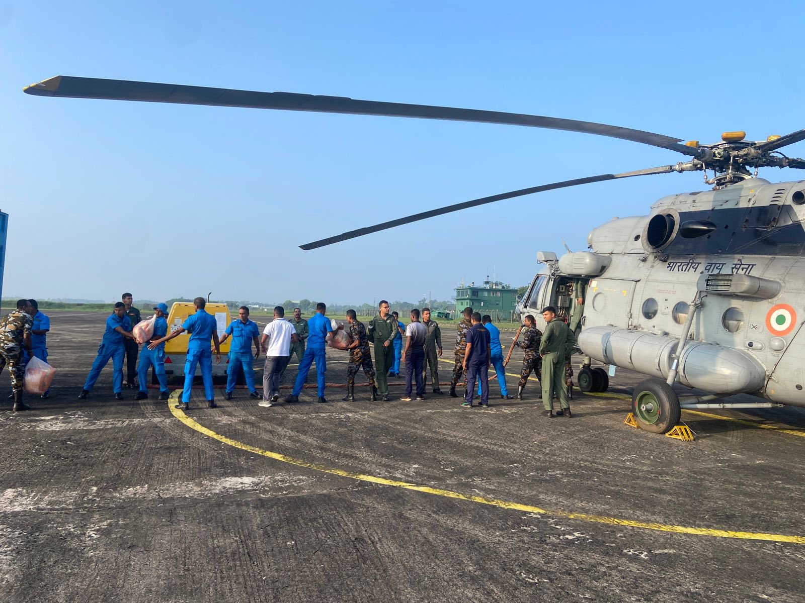 Relief efforts continue in Sri Lanka through IAF Mi-17 helicopters (Photo/X@MEAIndia)
