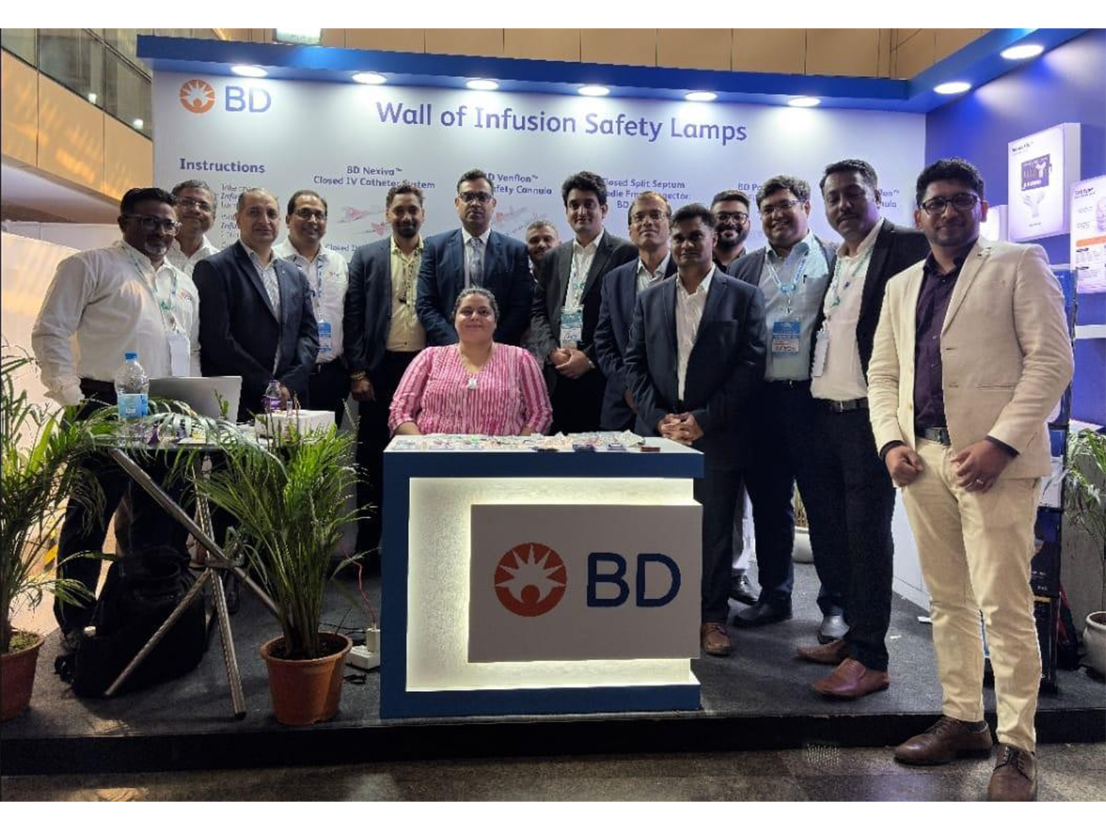 Delegates at BD India Wall of Infusion Safety Lamps during INS conference