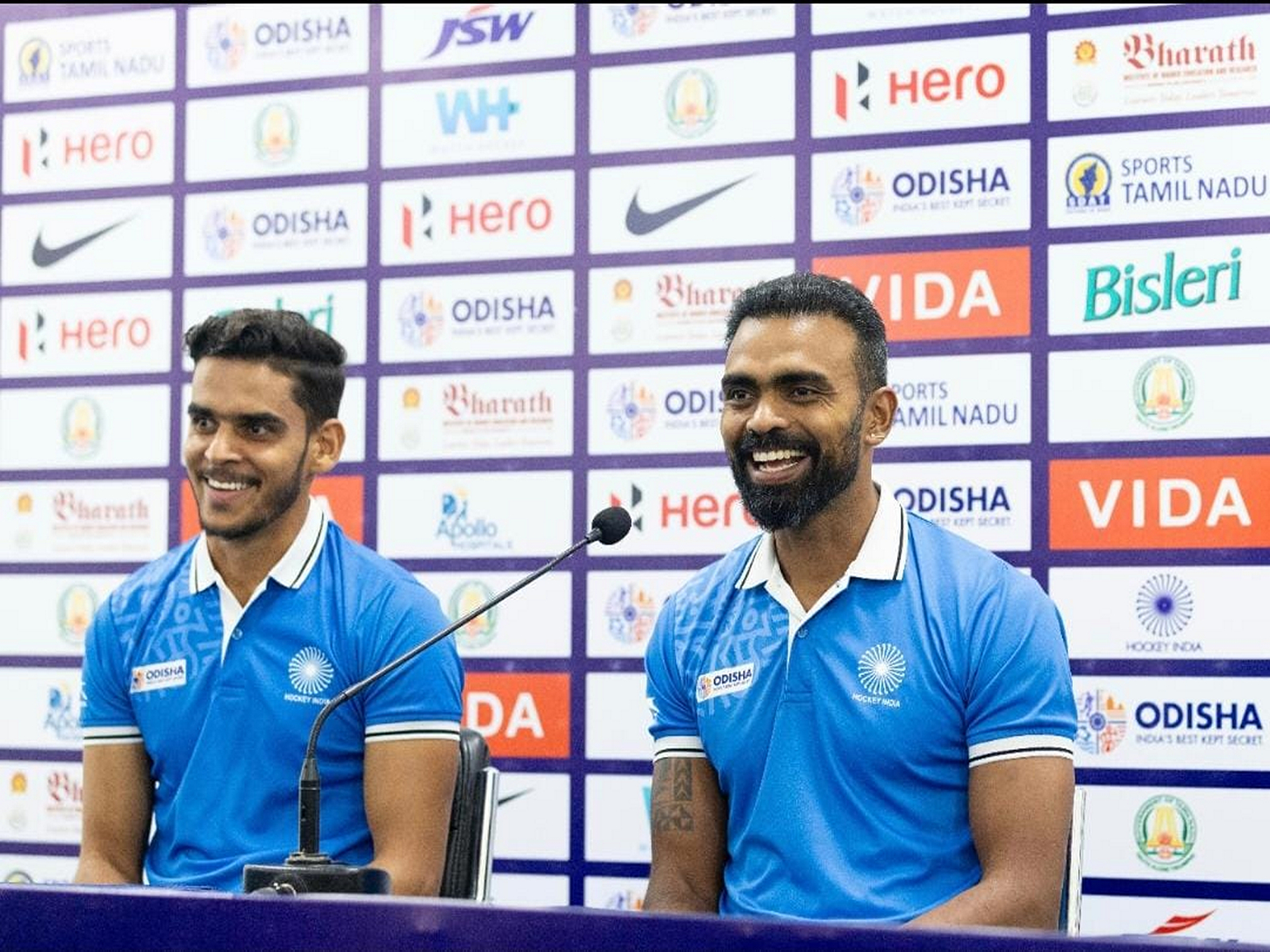 Indian skipper Rohit and Indian coach PR Sreejesh. (Photo: HI Media)