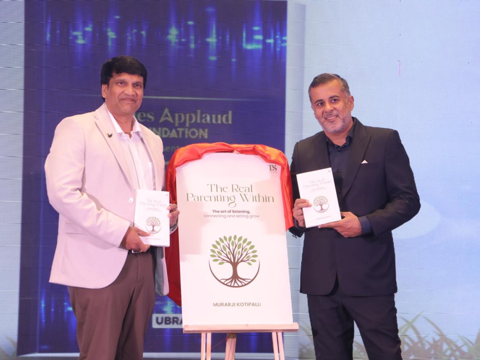 Murarji Kotipalli with the legendary author Chetan Bhagat