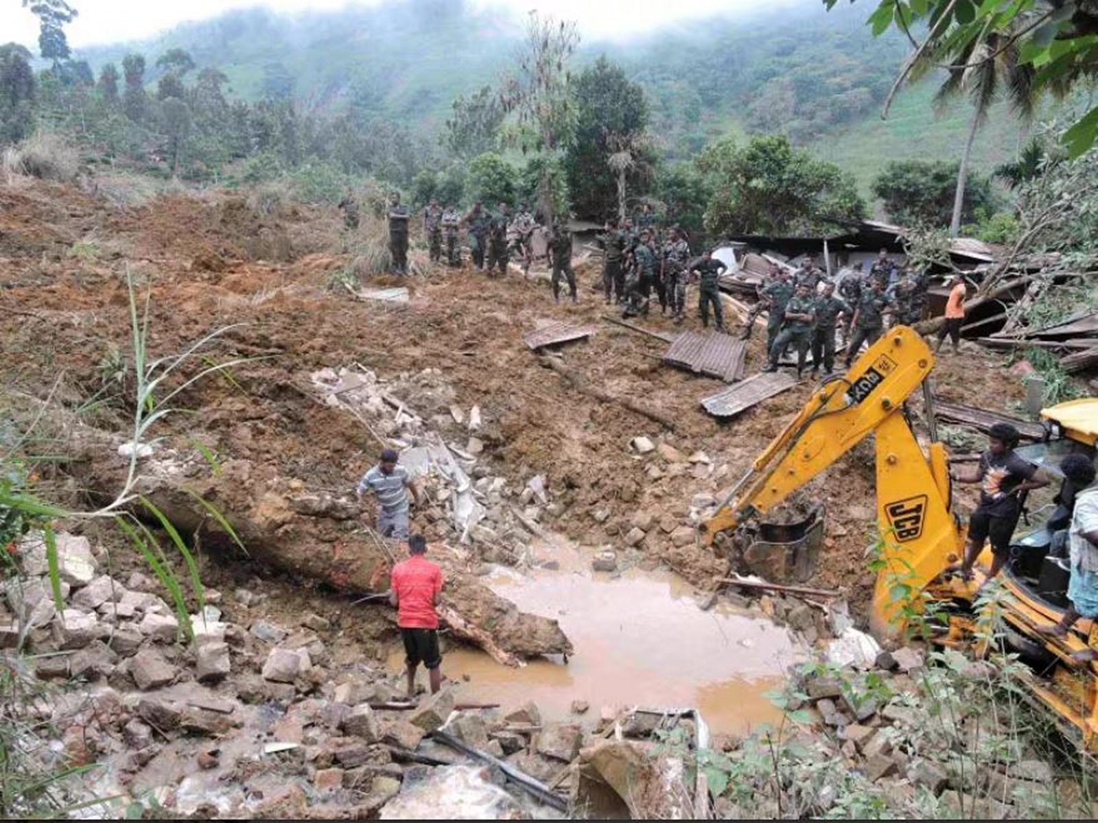 Sri Lanka issues fresh alerts as Cyclone Ditwah toll climbs to 627