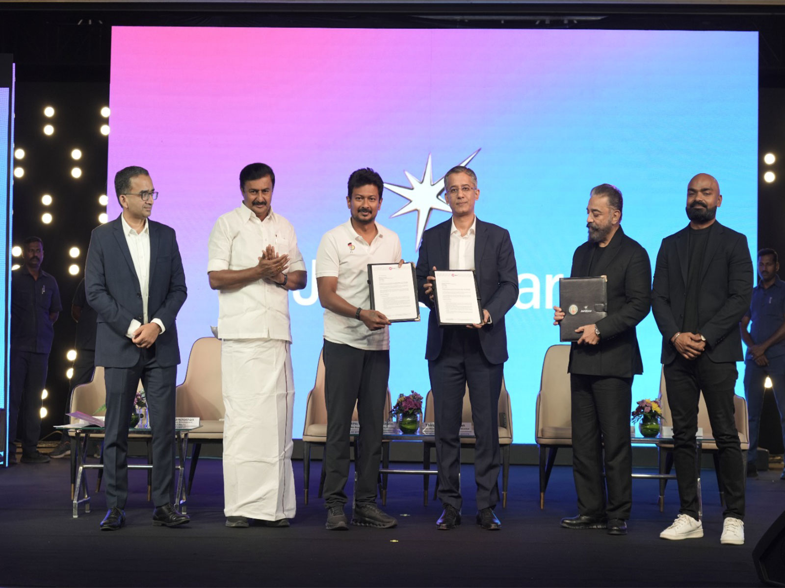 Udhyanidhi Stalin exchanges letters of intent with JioHotstar representatives at South Unbound event (Photo/JioHotstar)