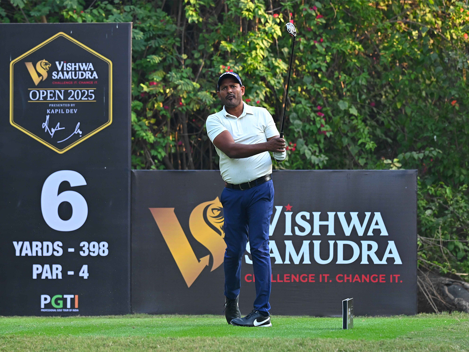 N Thangaraja in action during Vishwa Samudra Open 2025 (Image: PGTI)