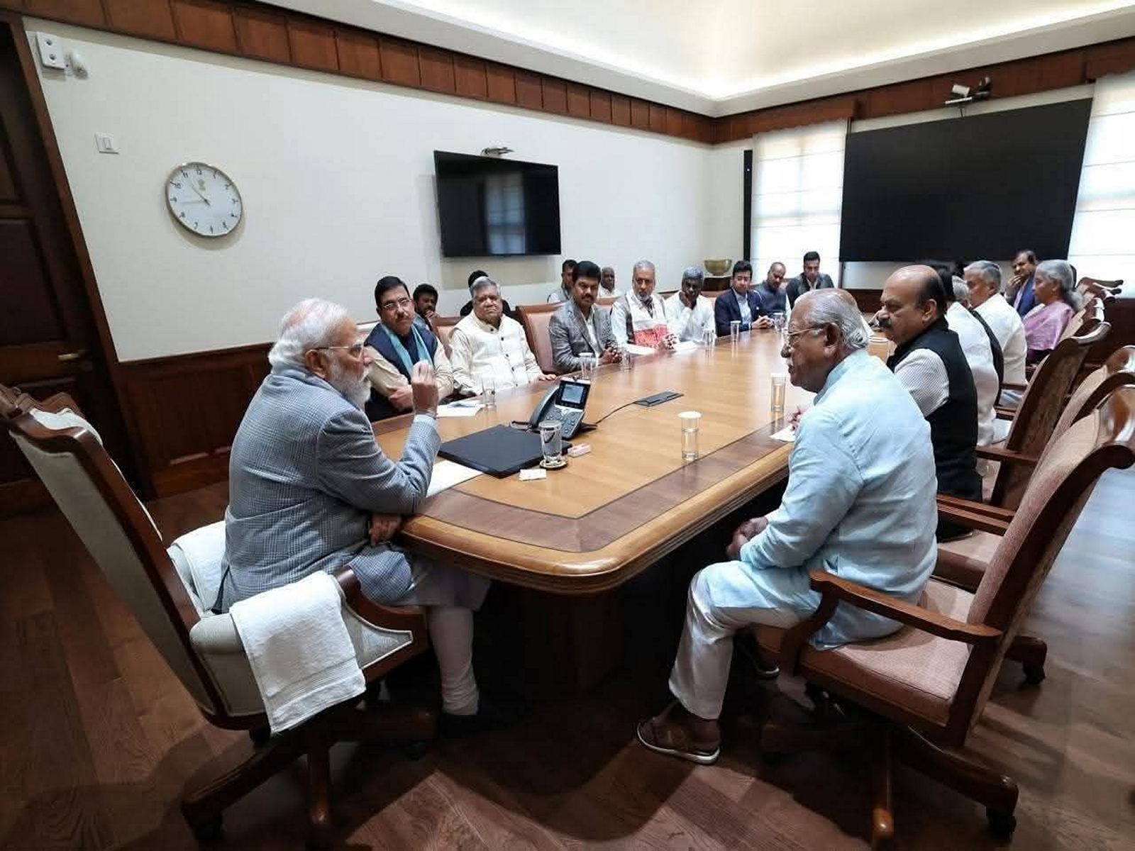 Tejasvi Surya attends BJP Karnataka MPs meeting with PM Modi (Photo/ @Tejasvi_Surya)