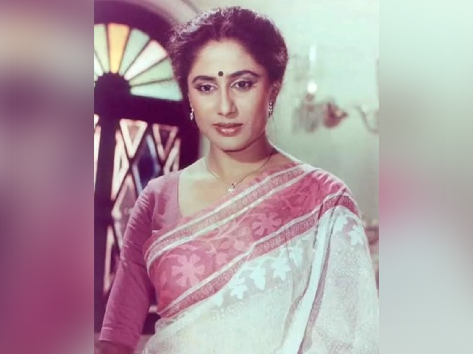 Late Smita Patil (Image source: Instagram account of Raj Babbar) Late Smita Patil (Image source: Instagram account of Raj Babbar)