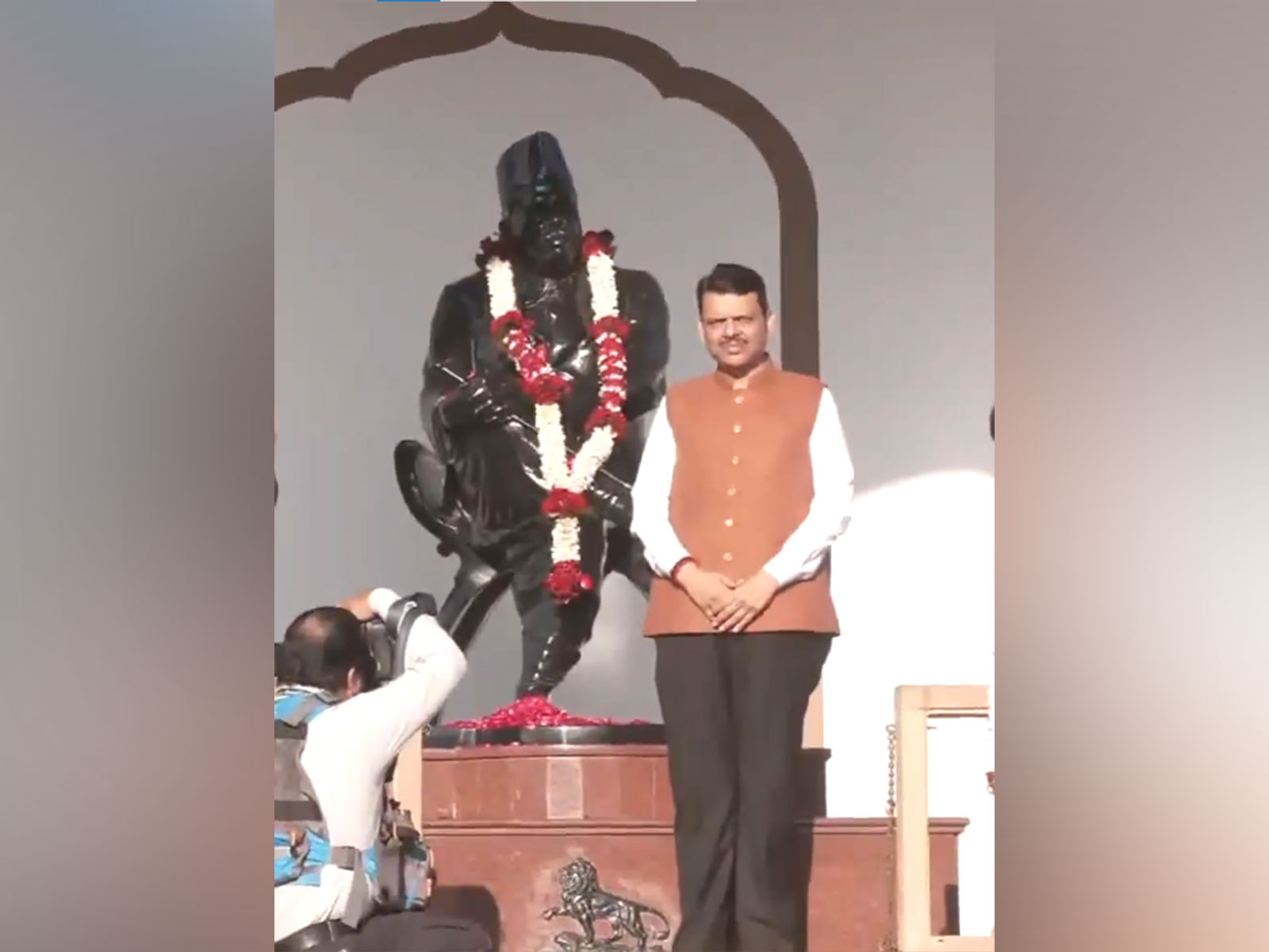 Maharashtra CM Devendra Fadnavis at Smruti Mandir in Nagpur (Photo/ANI)