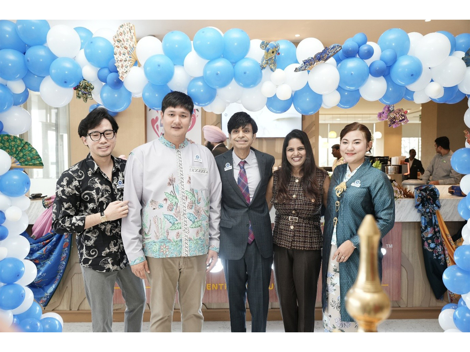 Kongsi Tea Bar’s leadership teams from Thailand and India at the unveiling of the new outlet inside Holiday Inn Bengaluru Racecourse (Photo/Tea Bar)