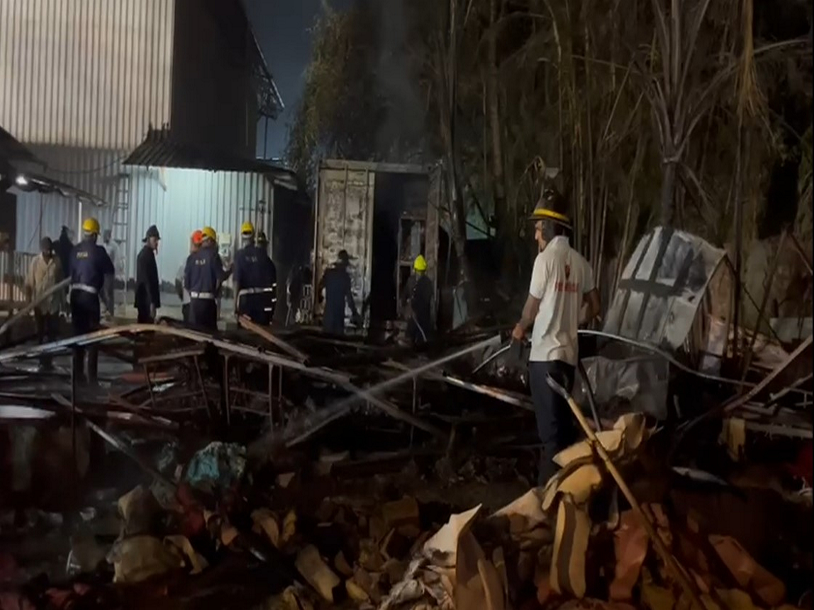 Fire fighters dousing the fire at Thane, Maharashtra (Photo/ANI)