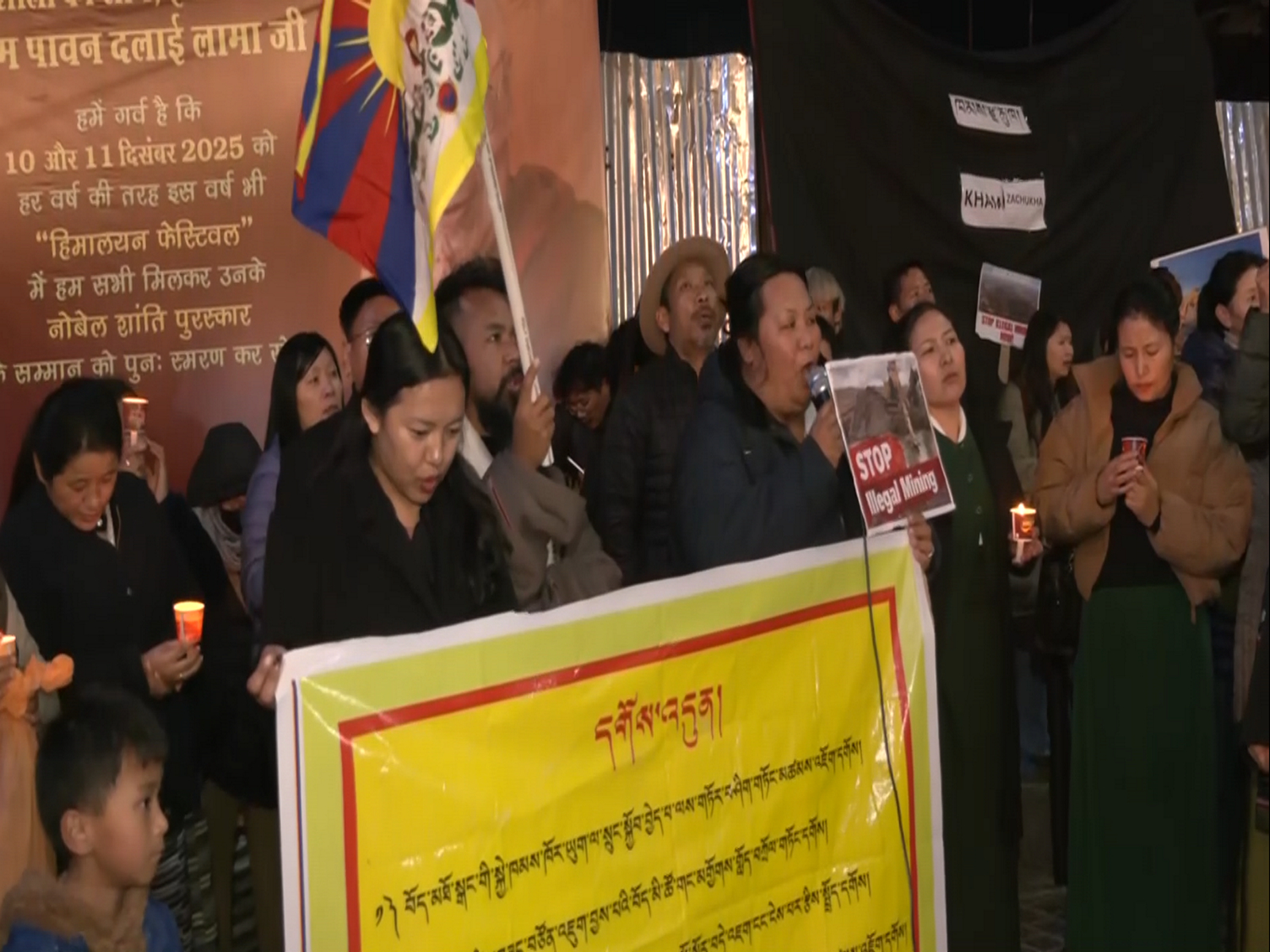 Tibetans hold candle-light vigil (Photo/ANI)