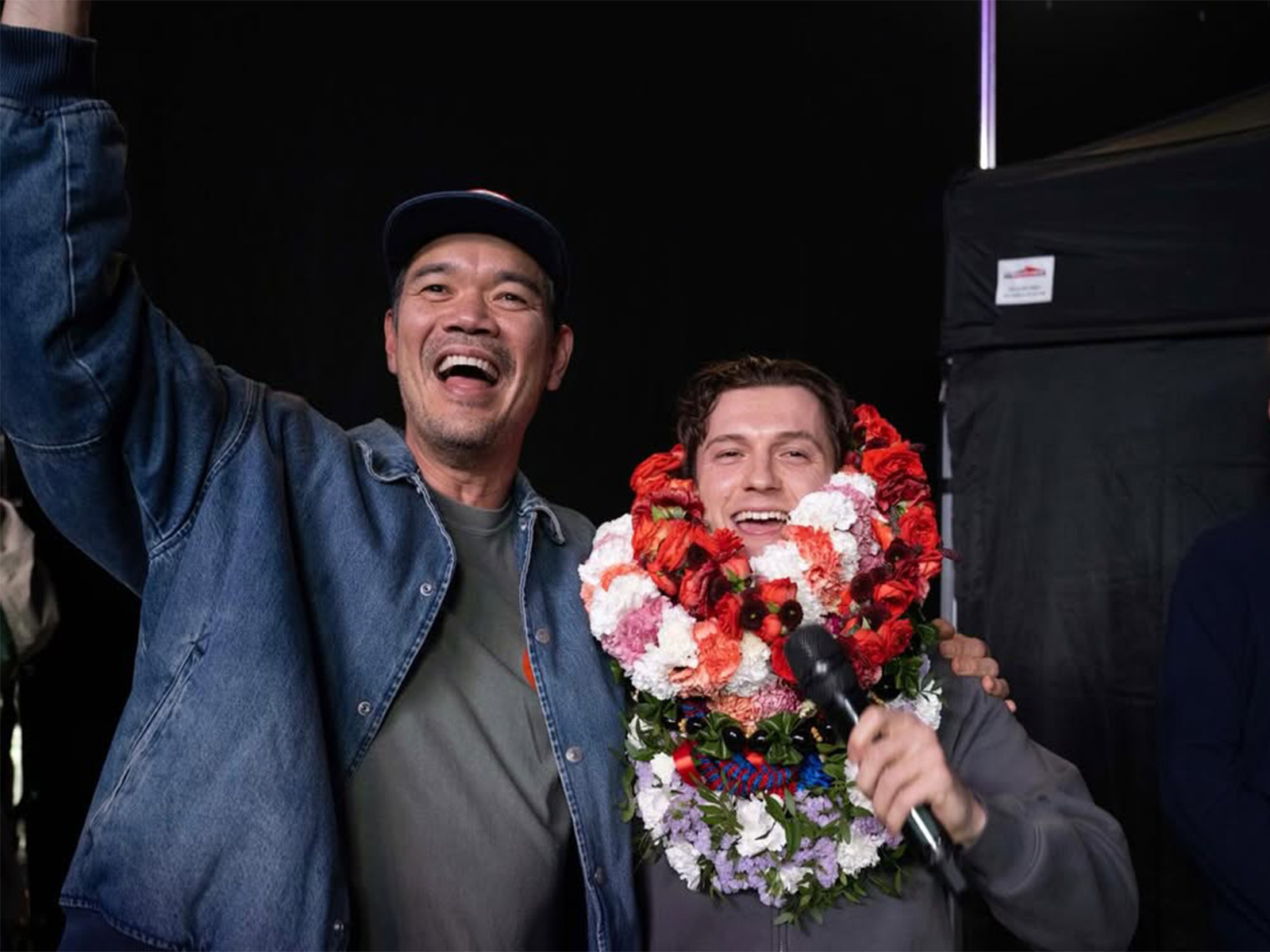 Tom Holland with director Destin Daniel (Photo/Instagram@destindaniel) Tom Holland with director Destin Daniel (Photo/Instagram@destindaniel)