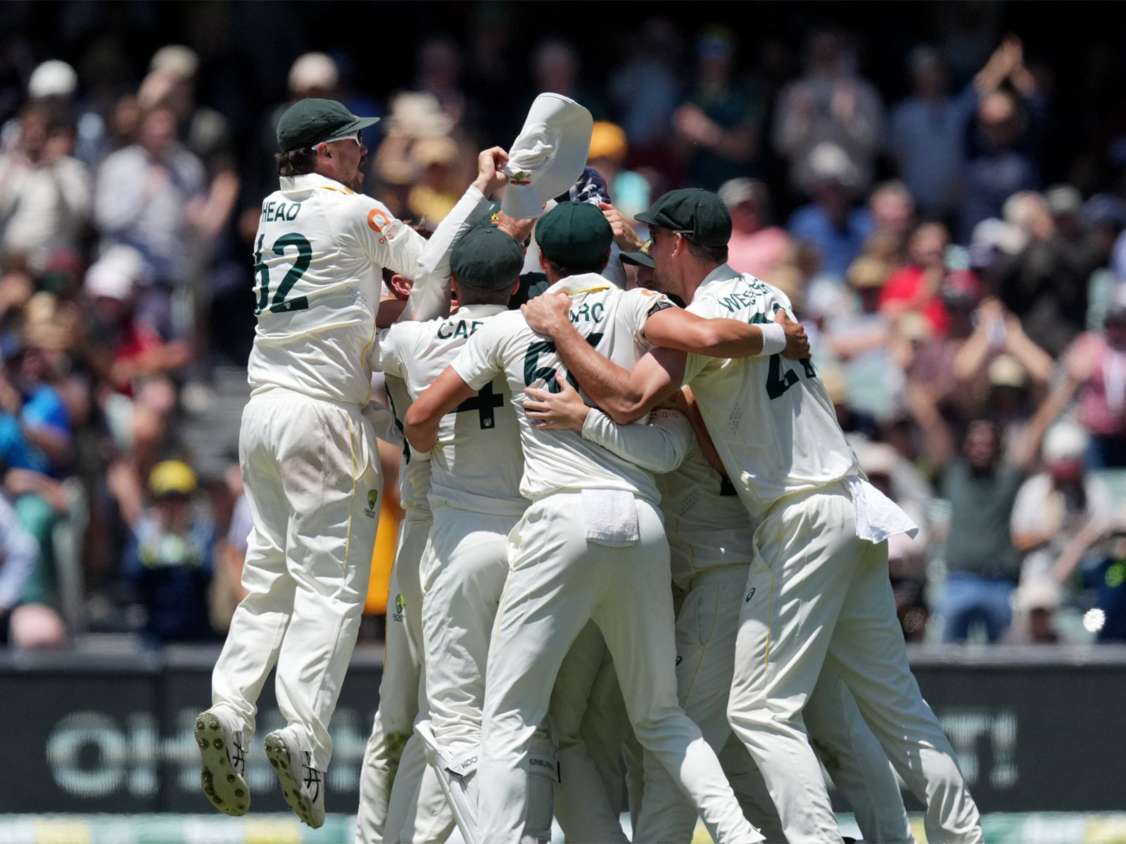 Australian team celebrating. (Photo: Reuters)