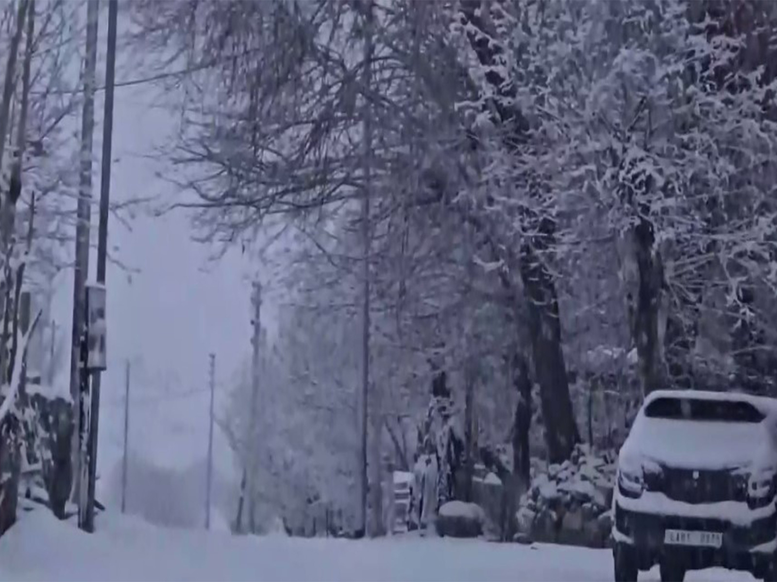 Leh experienced first snowfall (Photo/ANI)