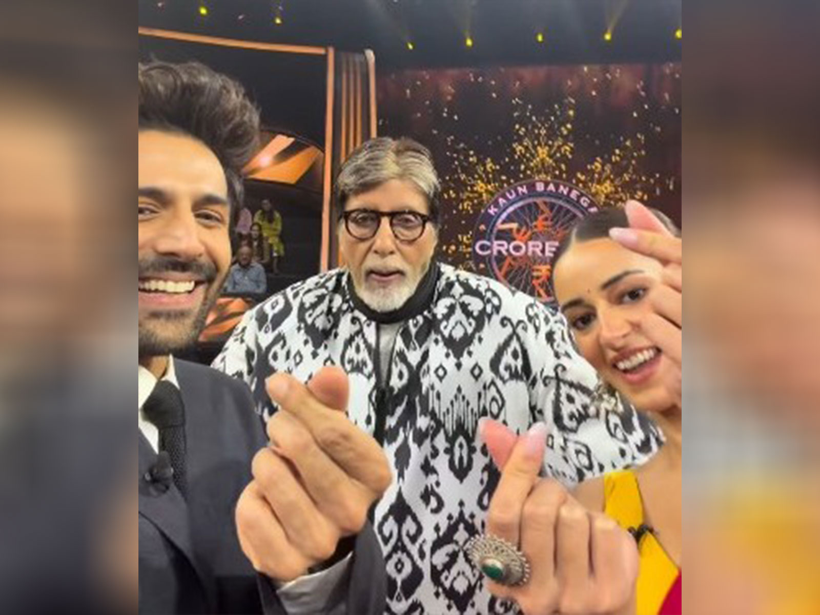 Kartik Aaryan, Ananya Panday with Big B (Photo/instagram/@kartikaaryan) Kartik Aaryan, Ananya Panday with Big B (Photo/instagram/@kartikaaryan)