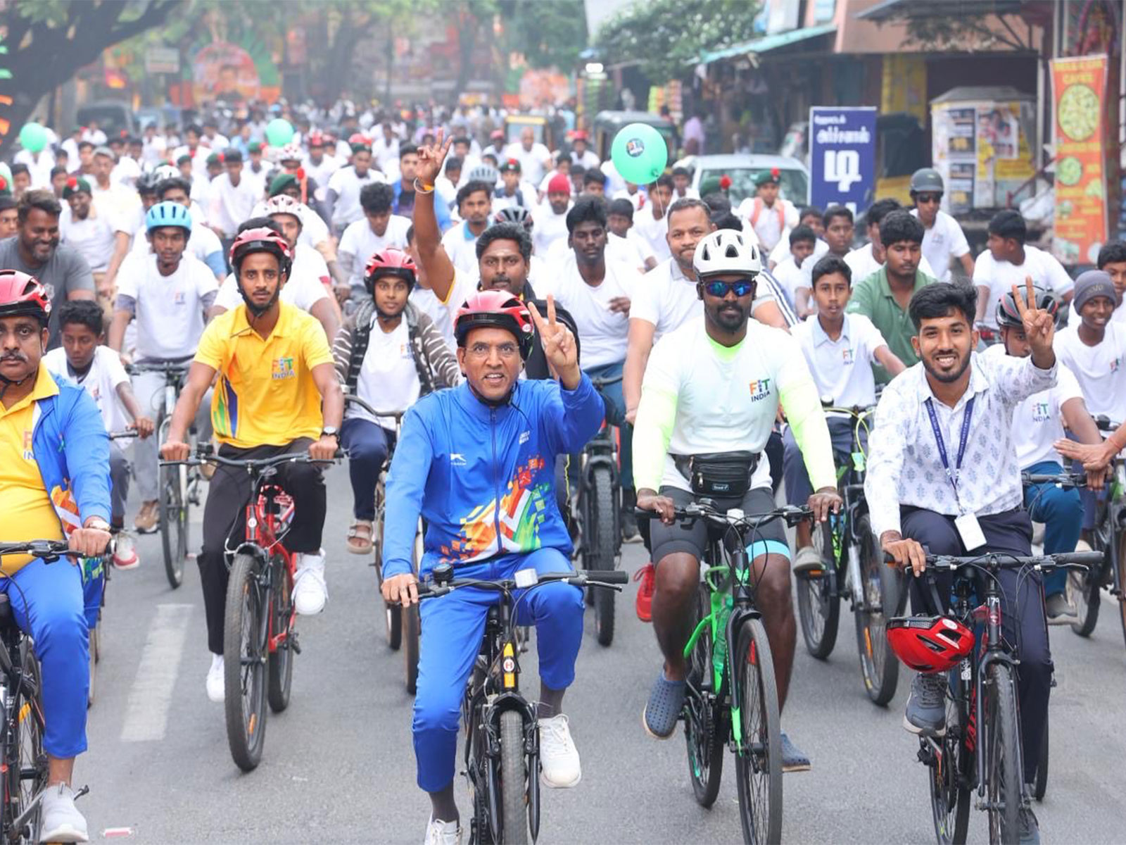 Sports Minister Mansukh Mandaviya during Fit India Sundays on Cycle in Puducherry (Image: SAI media)