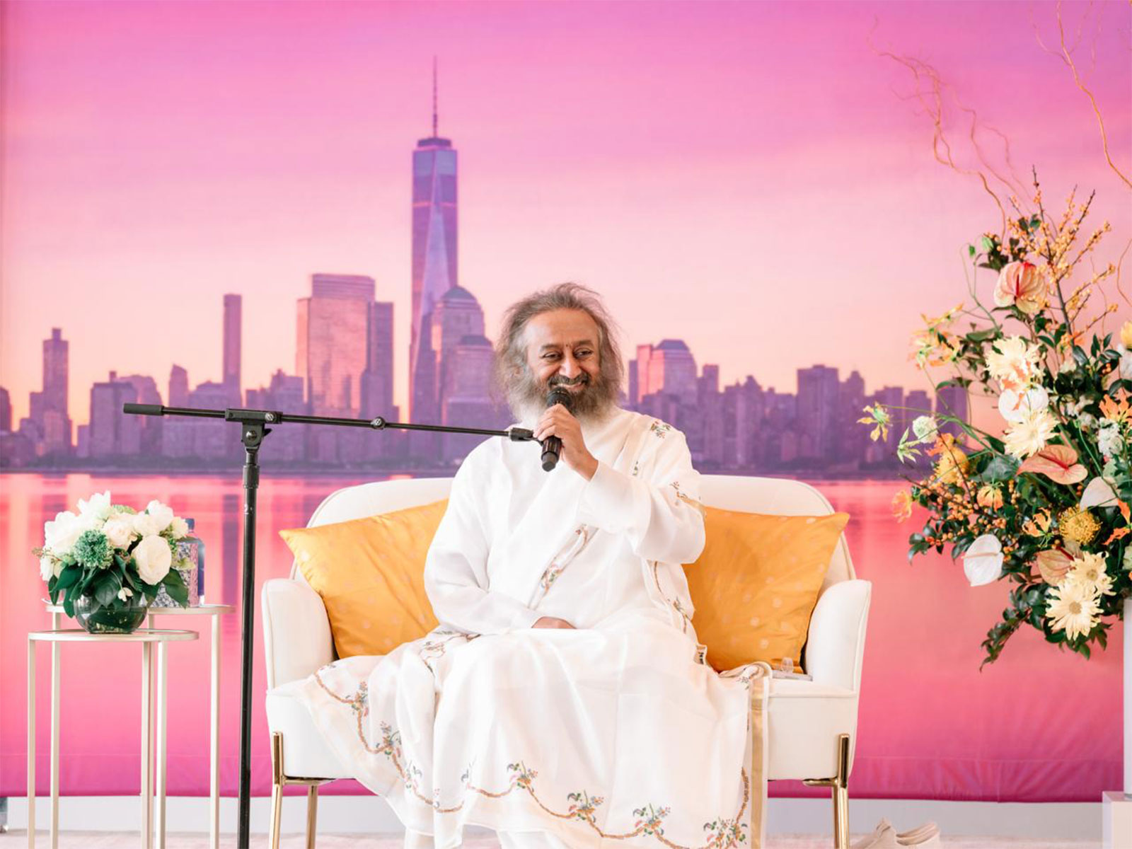 Sri Sri Ravi Shankar leads a global collective meditation at the United Nations on World Meditation Day. (Photo/ANI)