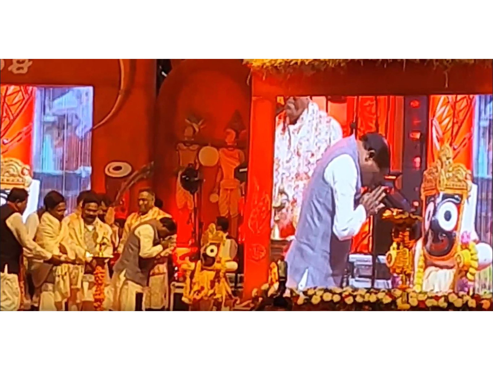 CM Mohan Charan Majhi at Parab festival 2025 (Photo/ANI) CM Mohan Charan Majhi at Parab festival 2025 (Photo/ANI)