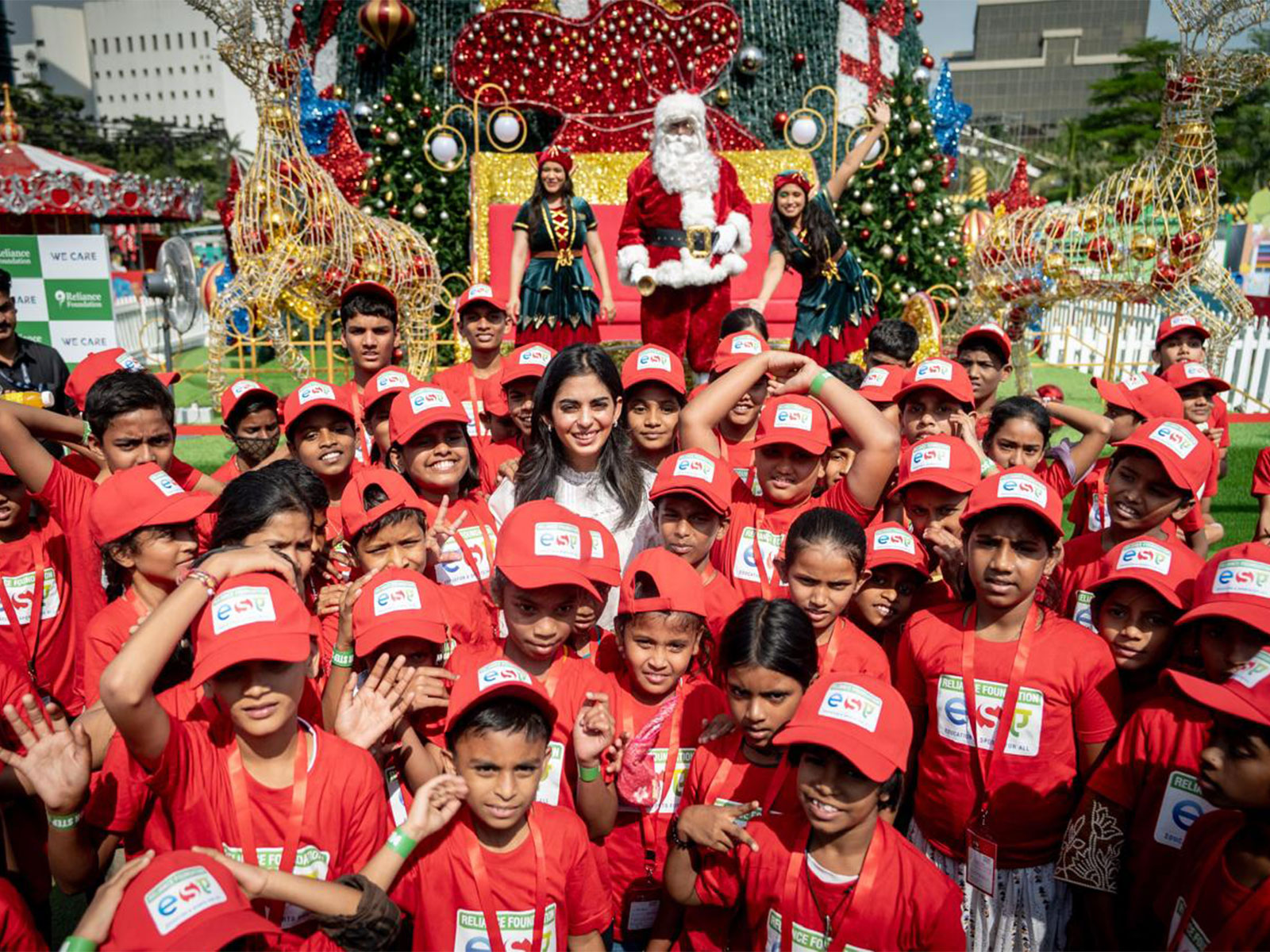 Isha Ambani with kids at Reliance Foundation's ESA Day (Photo: Reliance Foundation press release)