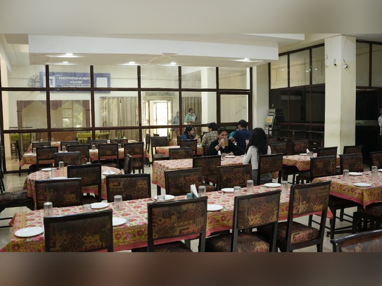 Taj Restaurant: The Unsung Stop Next to the Taj Mahal, the world’s Iconic Wonder