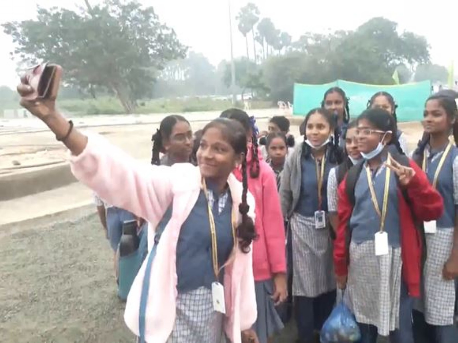 School students excited to witness the launch of ISRO's LVM3 M6 mission (Photo/ANI)