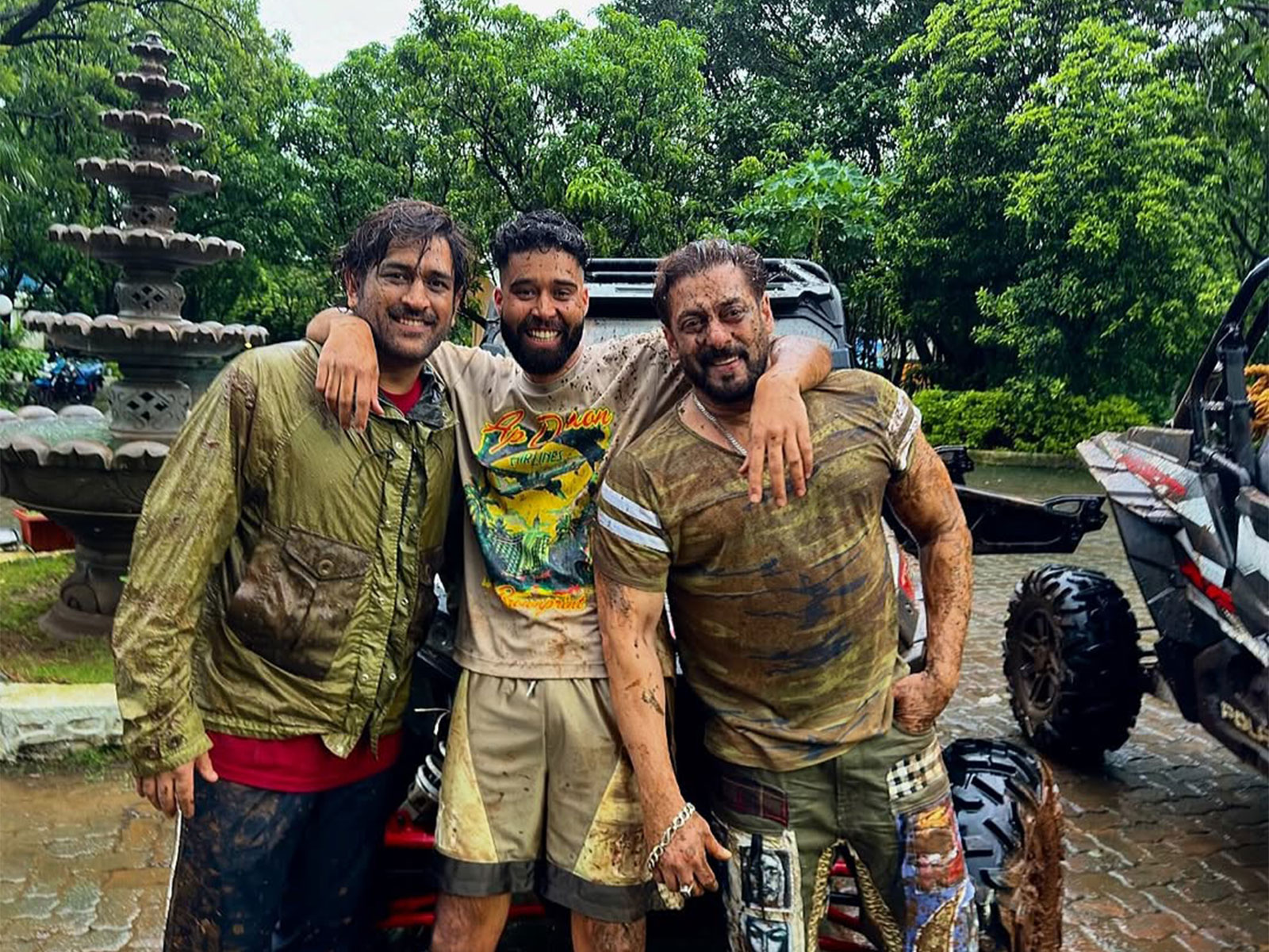 Salman, MS Dhoni and AP Dhillon (Photo/instagram/@atulreellife)