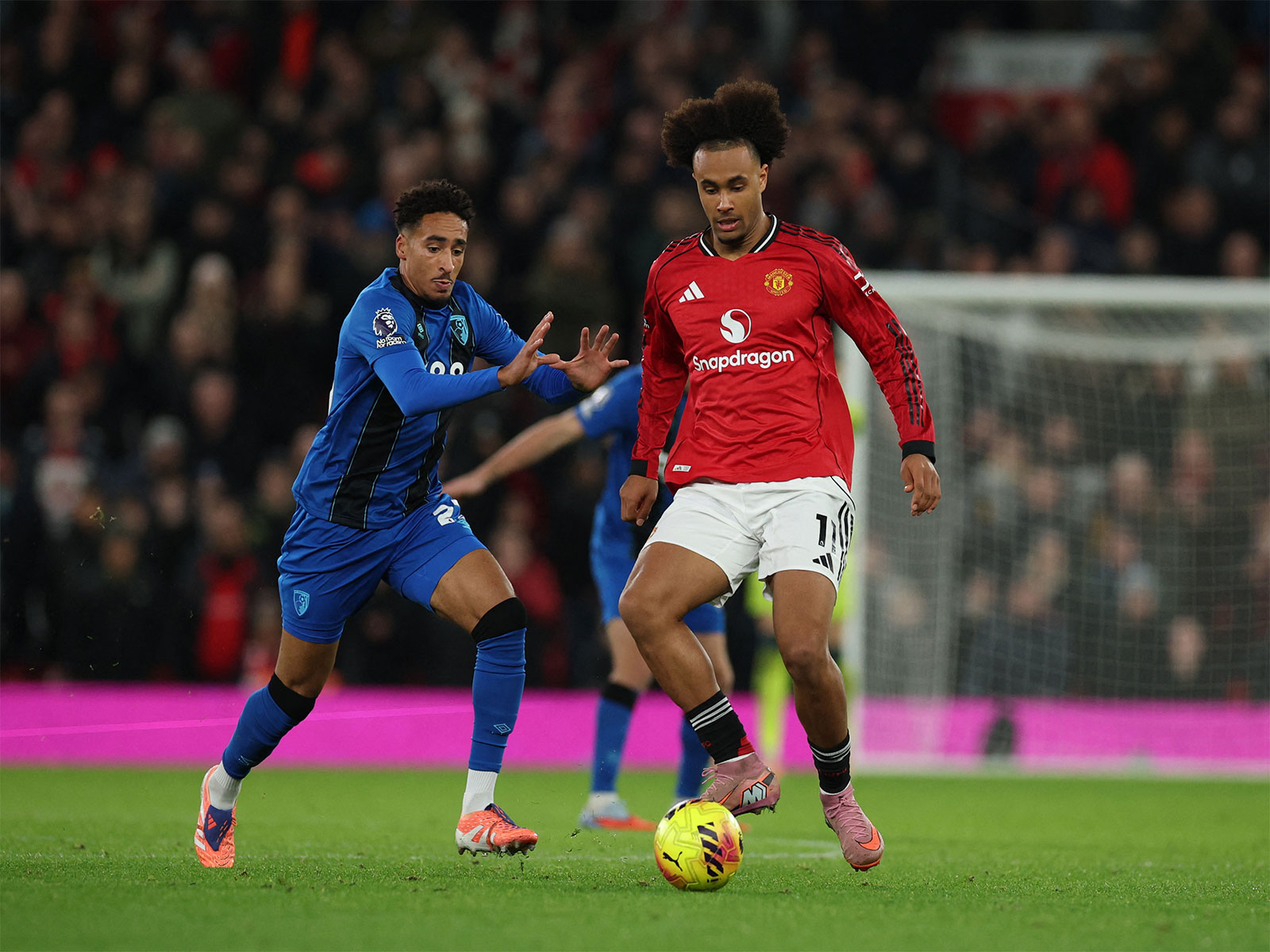 Manchester United's Joshua Zirkzee in action (Photo: Reuters)