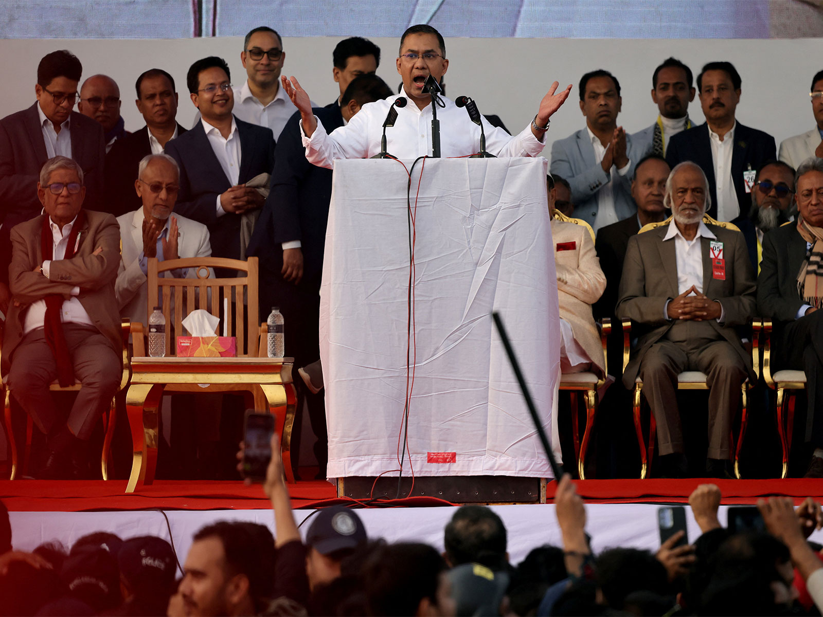Bangladesh Nationalist Party (BNP) acting chairman Tarique Rahman addresses his supporters in Dhaka after his return from London (Photo/Reuters)